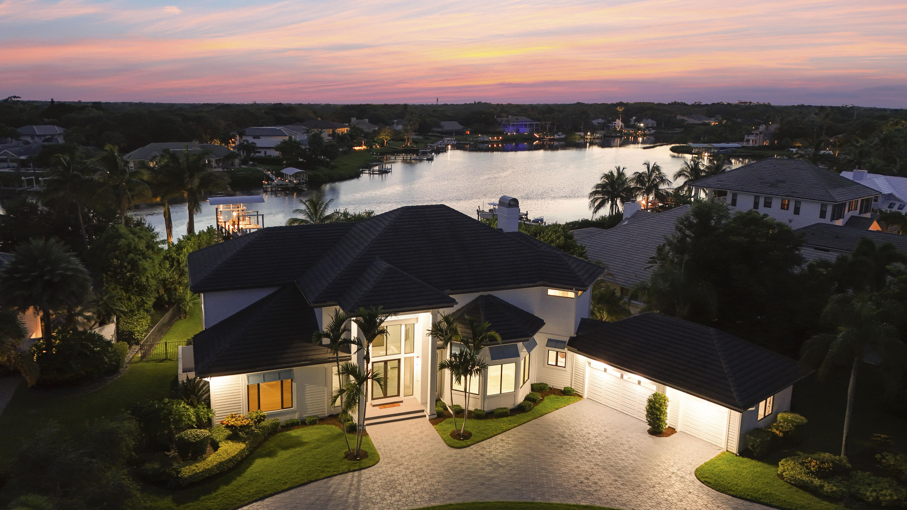 RIVER RIDGE (TEQUESTA) - Residential