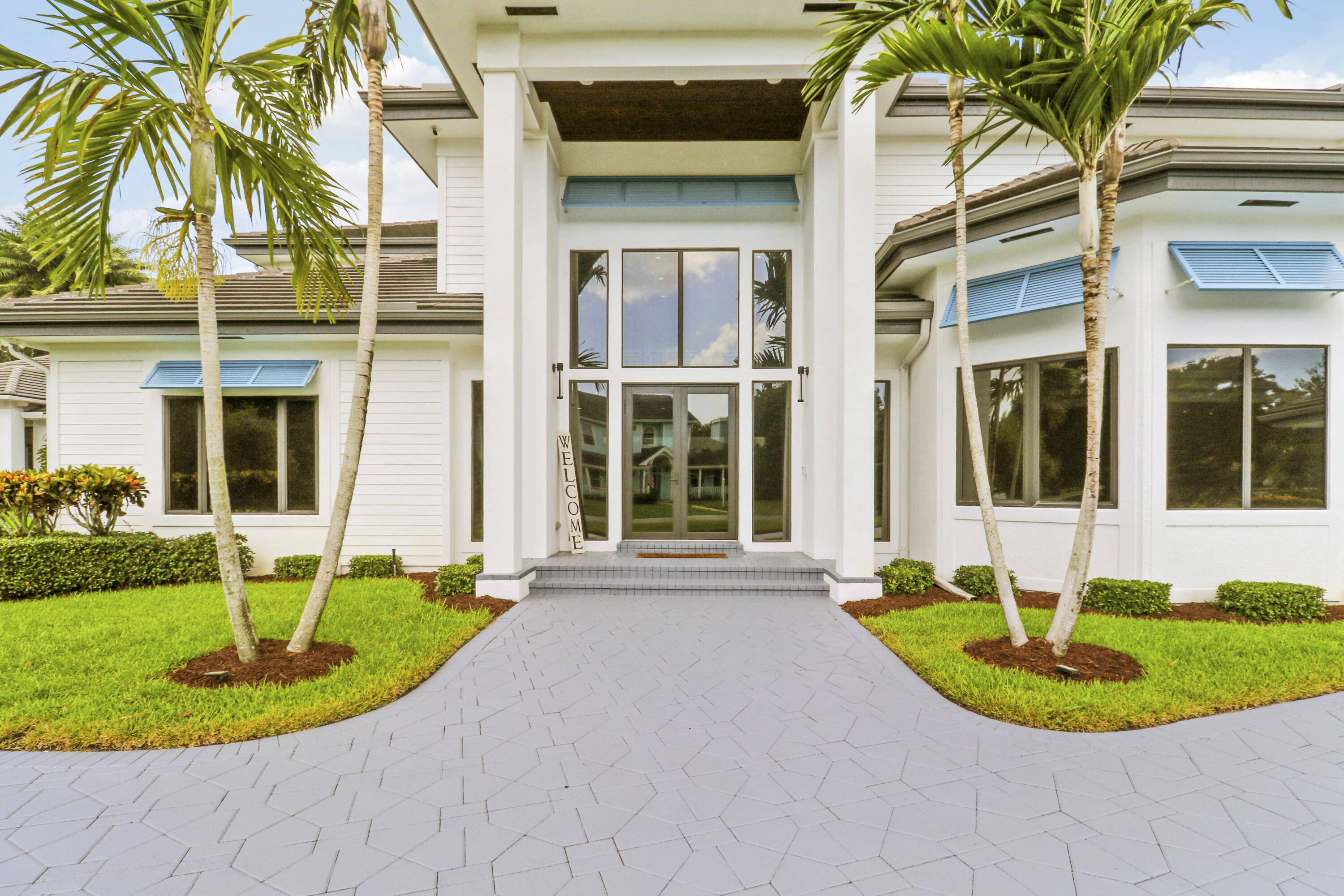 RIVER RIDGE (TEQUESTA) - Residential