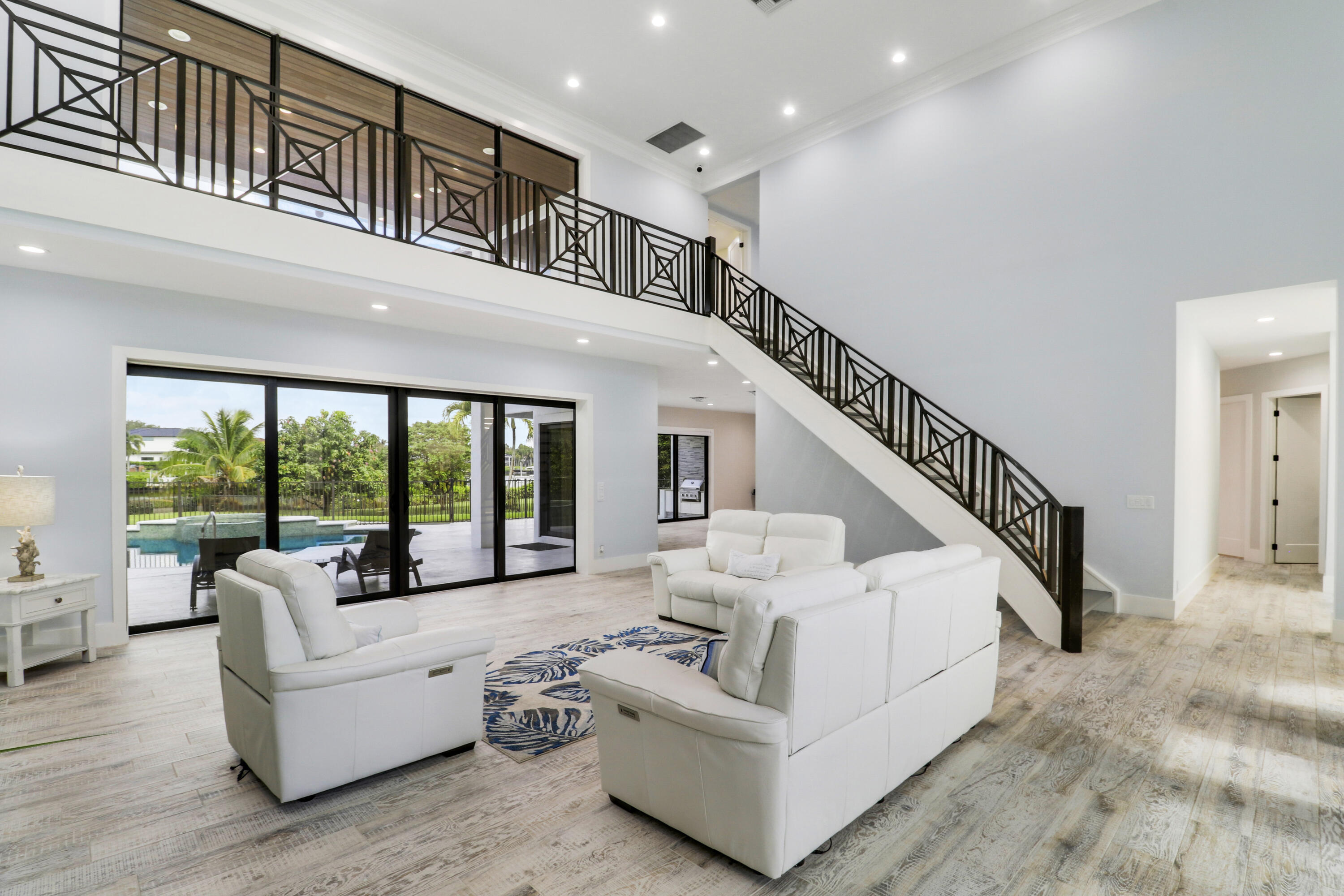RIVER RIDGE (TEQUESTA) - Residential