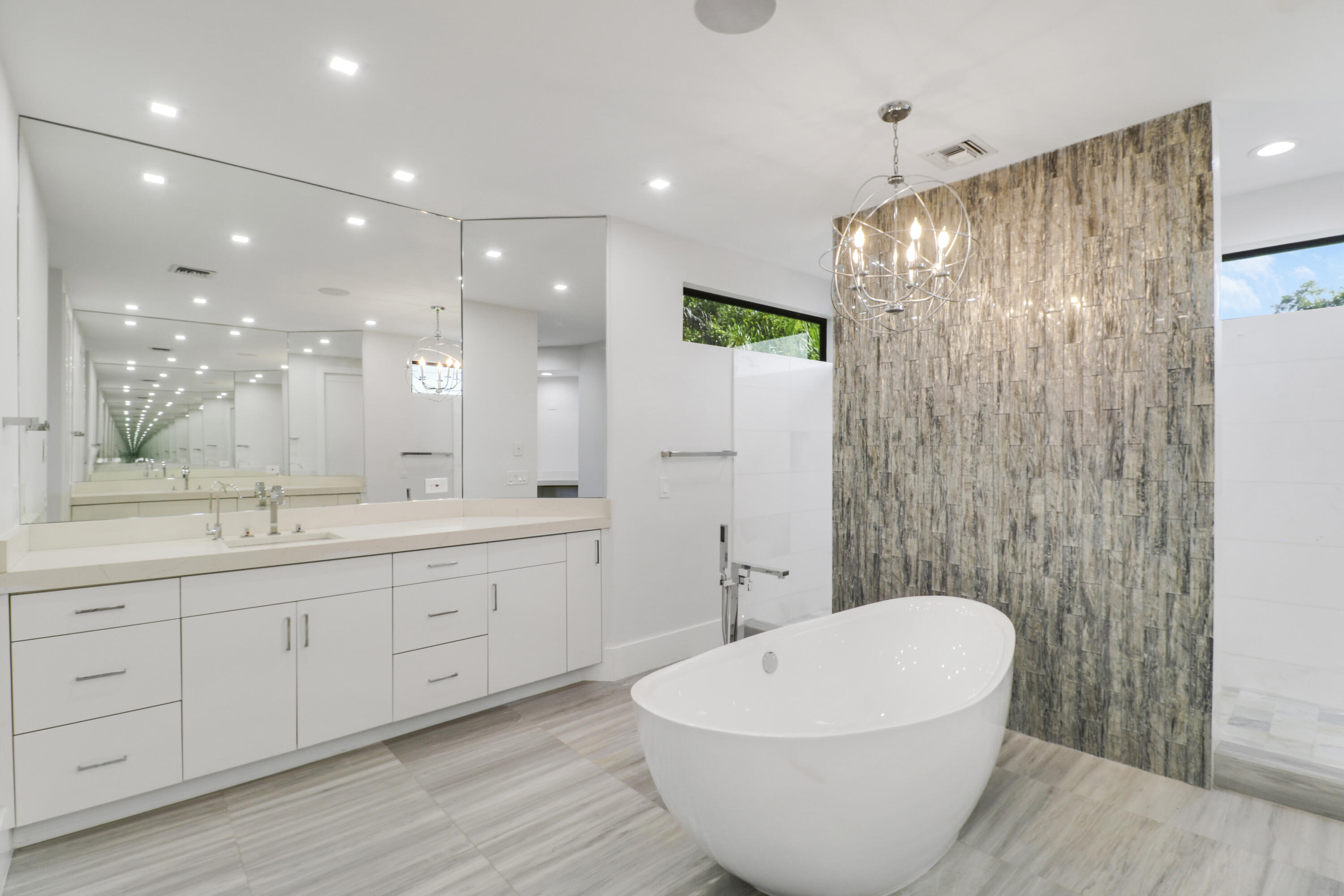 RIVER RIDGE (TEQUESTA) - Residential