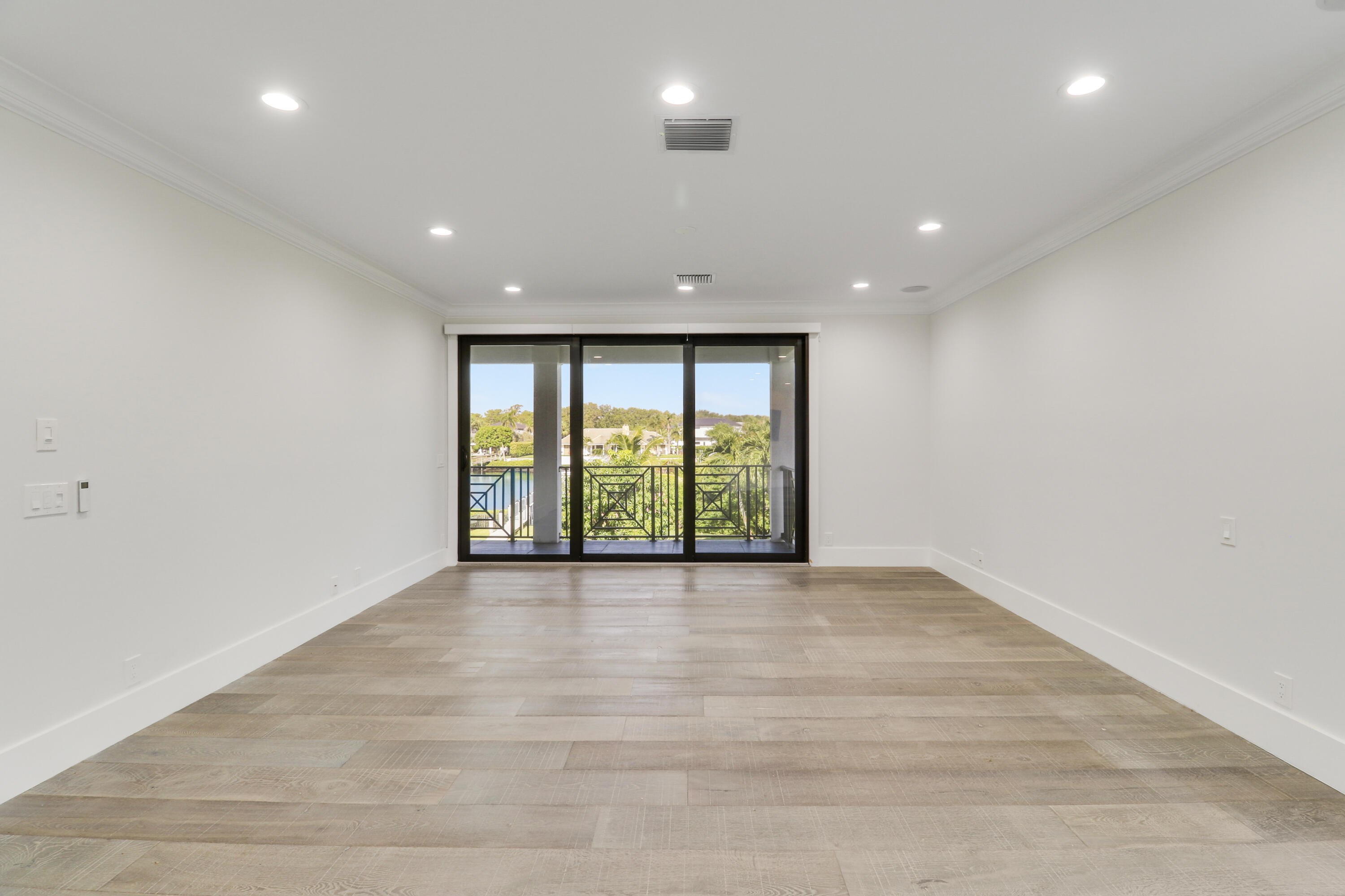 RIVER RIDGE (TEQUESTA) - Residential