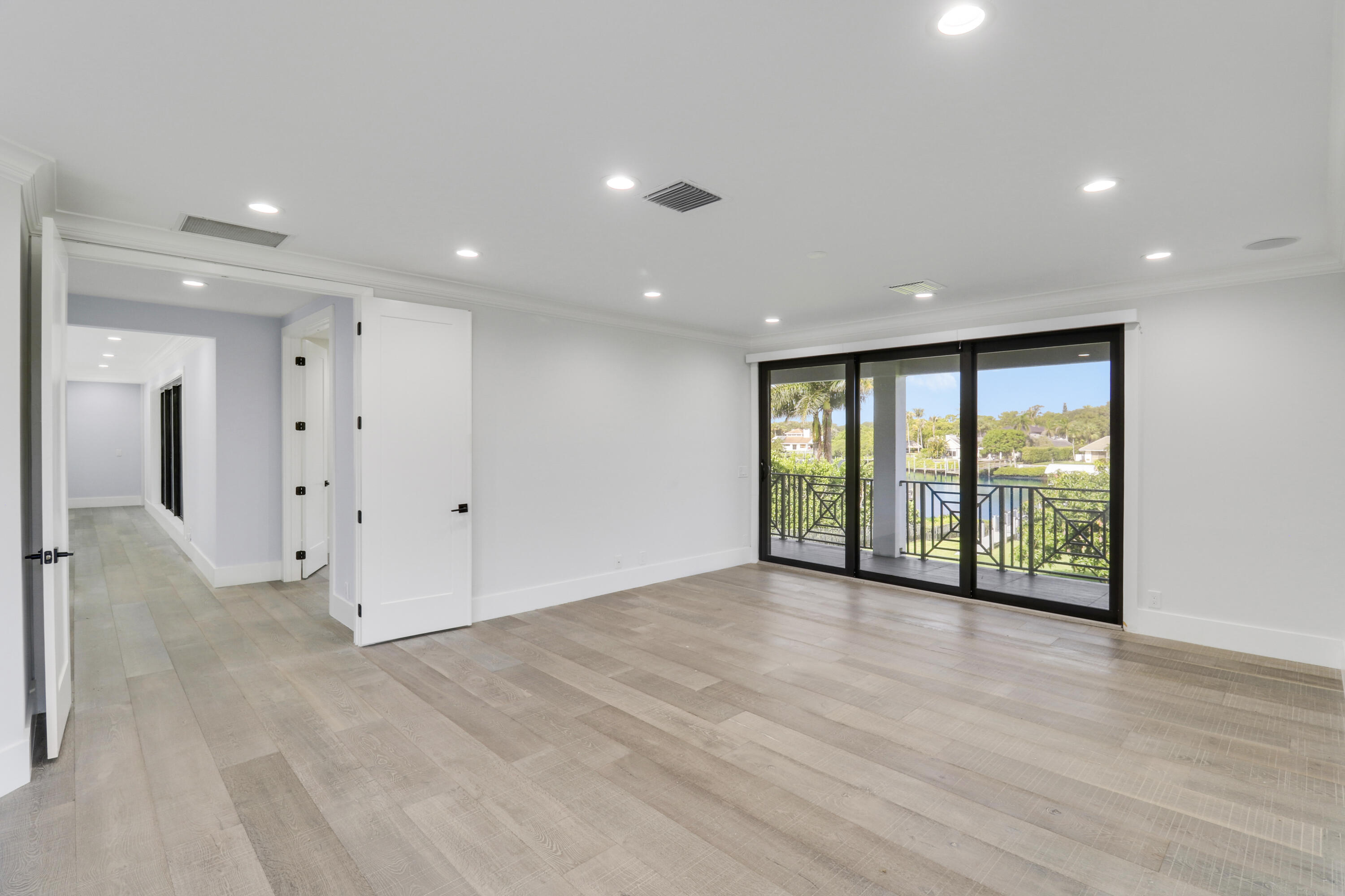RIVER RIDGE (TEQUESTA) - Residential