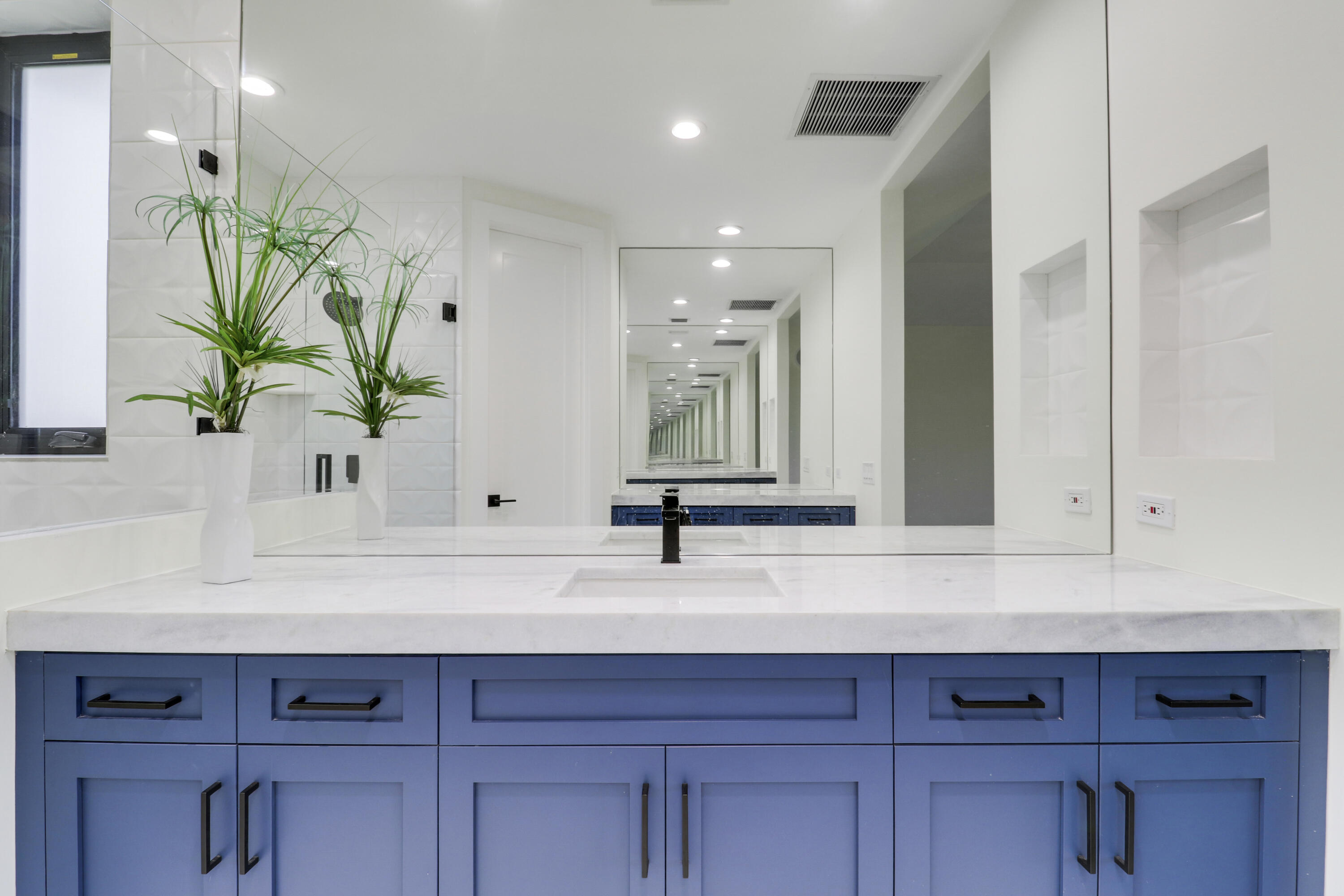 RIVER RIDGE (TEQUESTA) - Residential