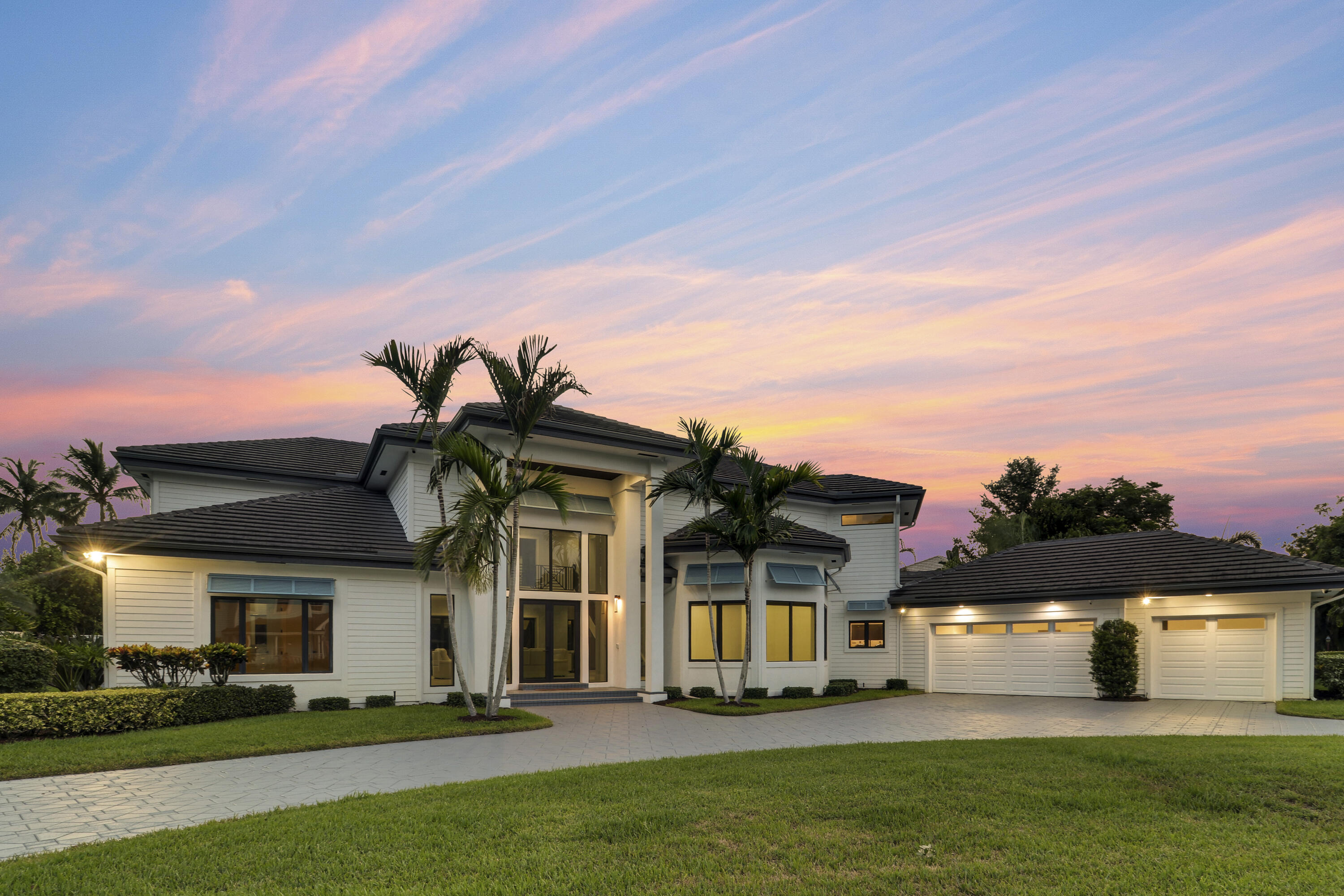 RIVER RIDGE (TEQUESTA) - Residential