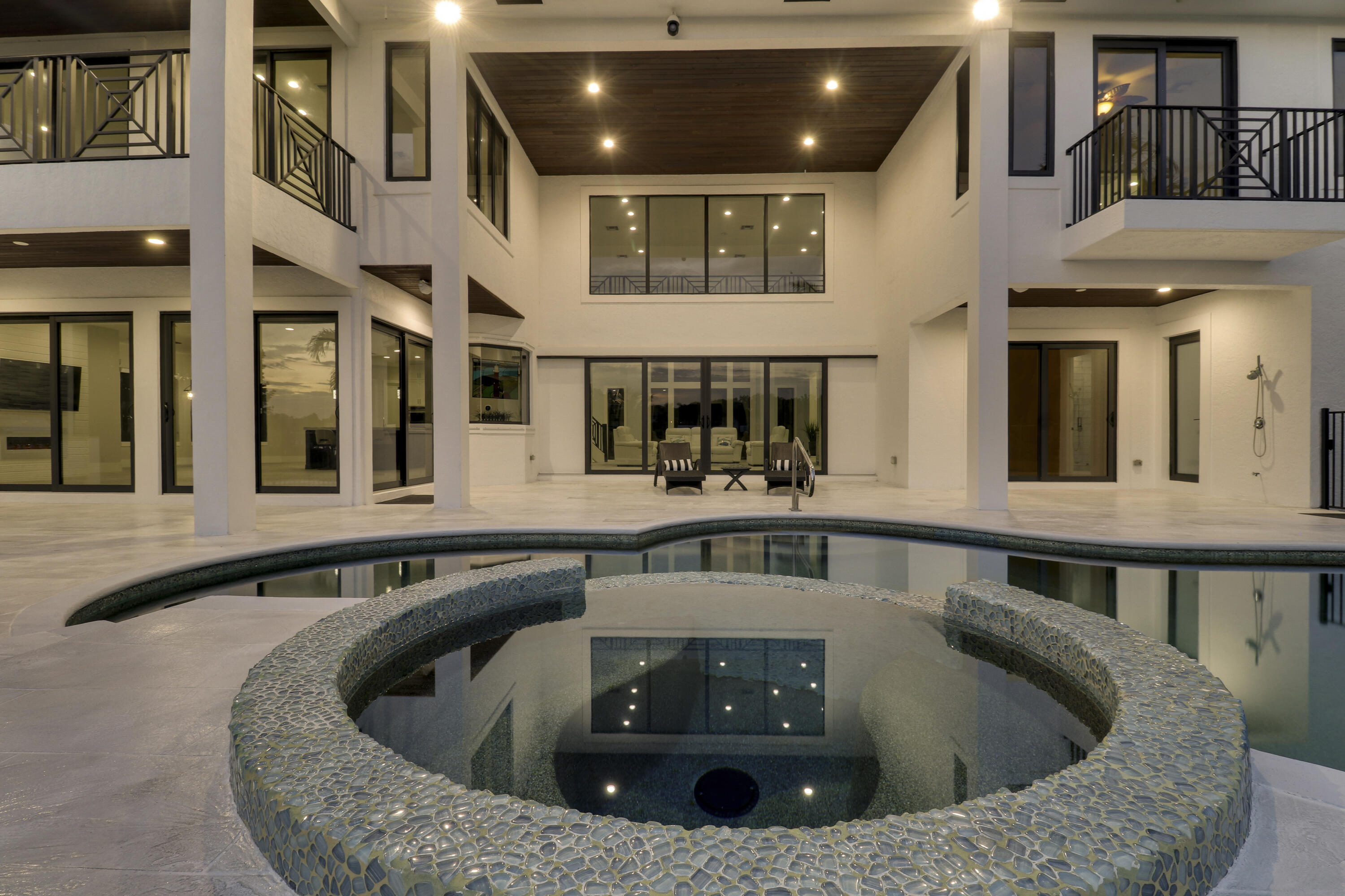 RIVER RIDGE (TEQUESTA) - Residential