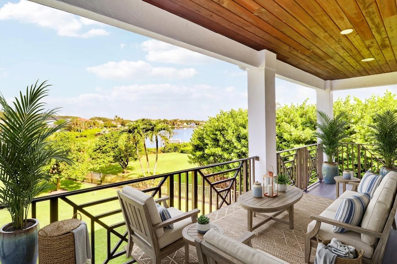 RIVER RIDGE (TEQUESTA) - Residential