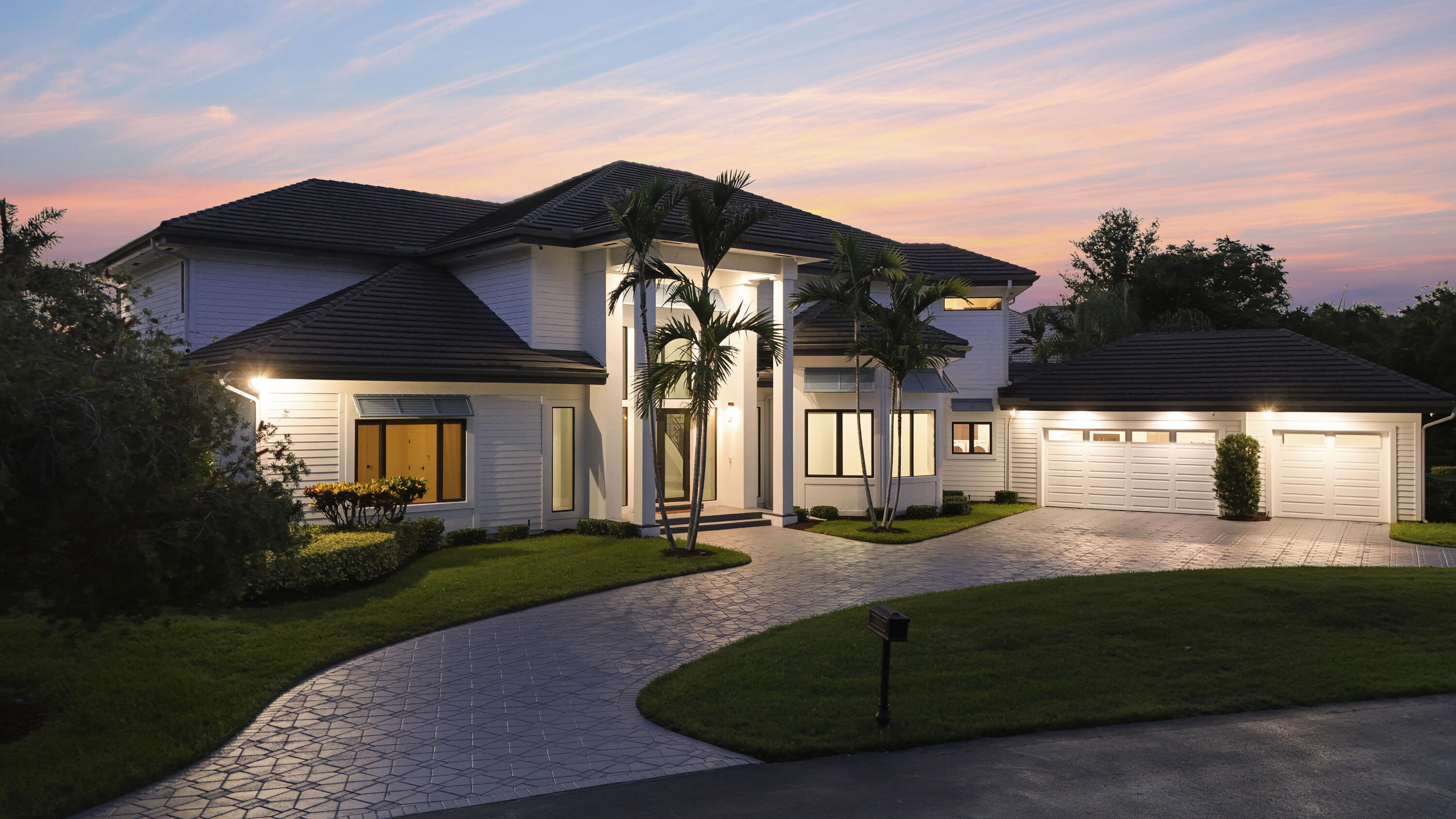 RIVER RIDGE (TEQUESTA) - Residential