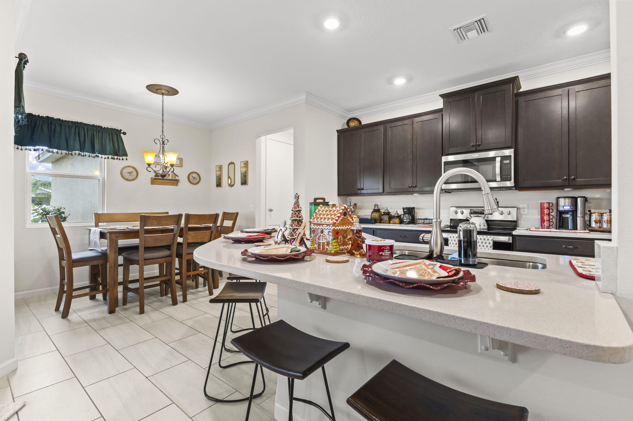 POINTE WEST EAST VILLAGE PHASE 2B - Residential