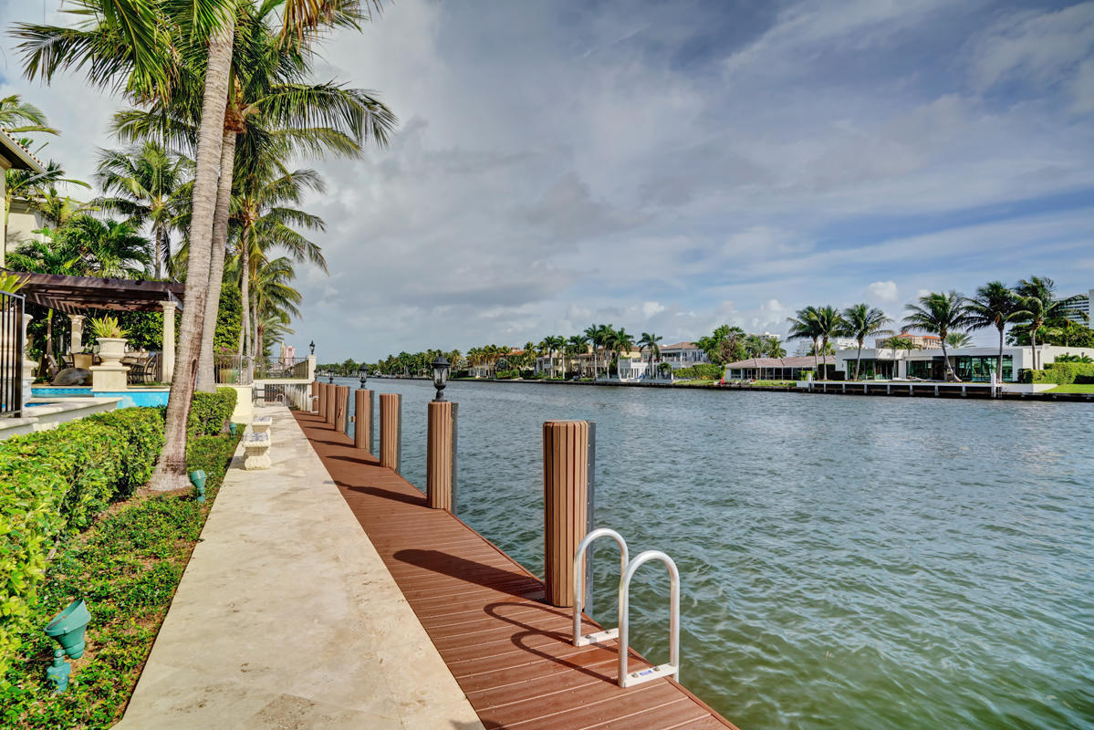ROYAL PALM YACHT & COUNTRY CLUB - Residential
