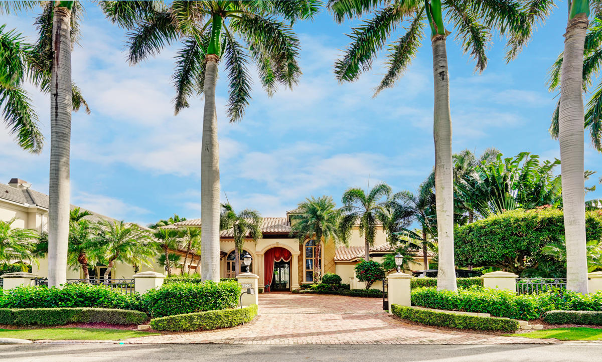 ROYAL PALM YACHT & COUNTRY CLUB - Residential