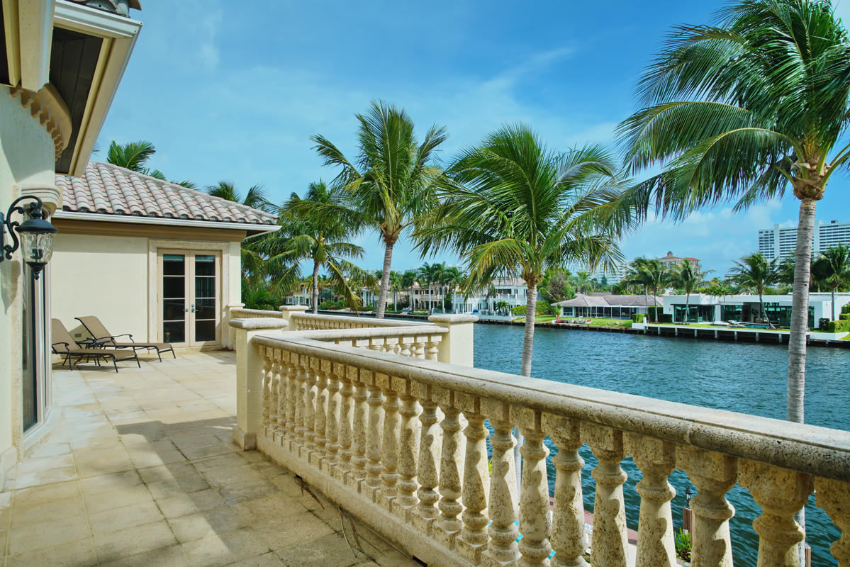 ROYAL PALM YACHT & COUNTRY CLUB - Residential
