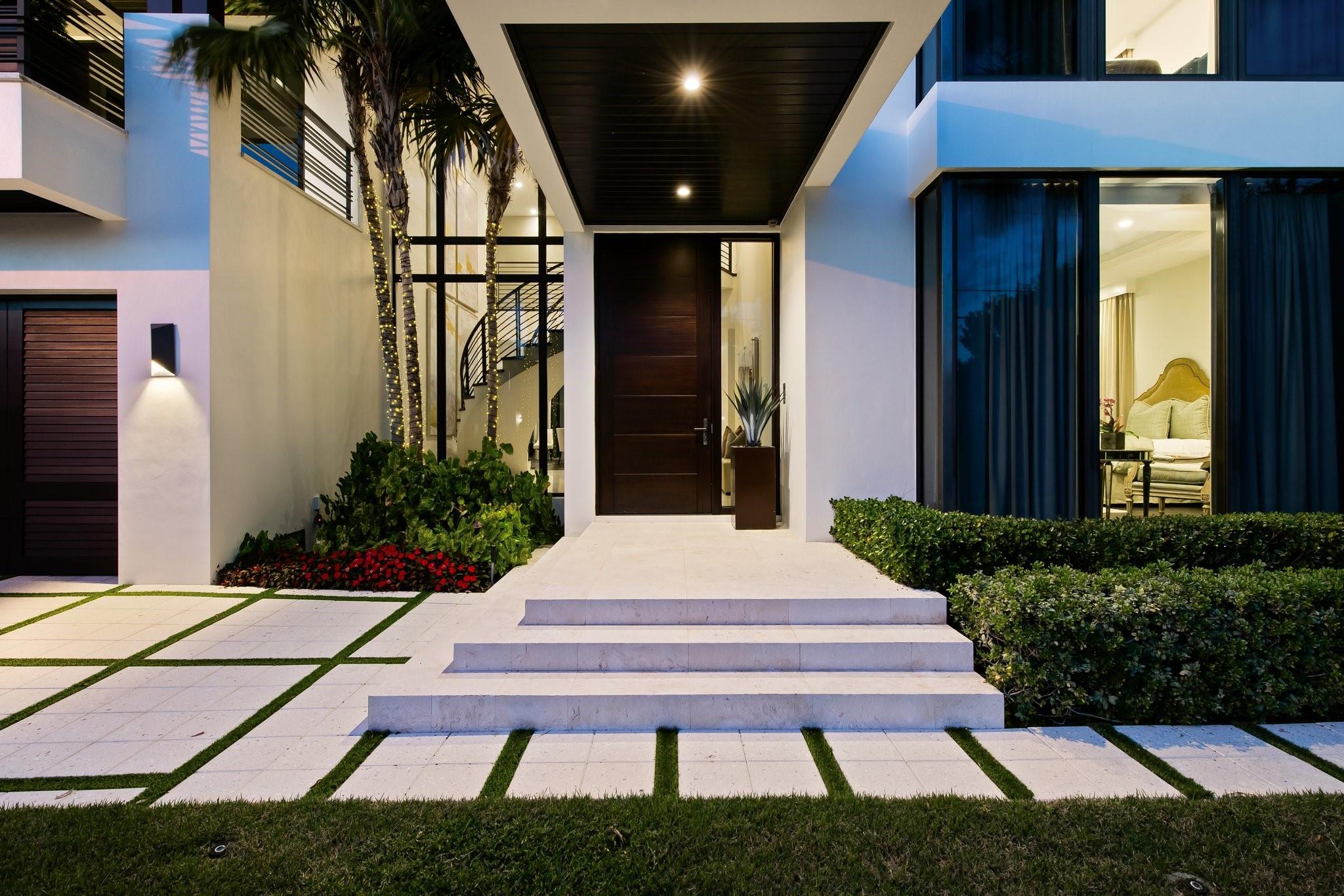 Lauderdale Harbors - Residential