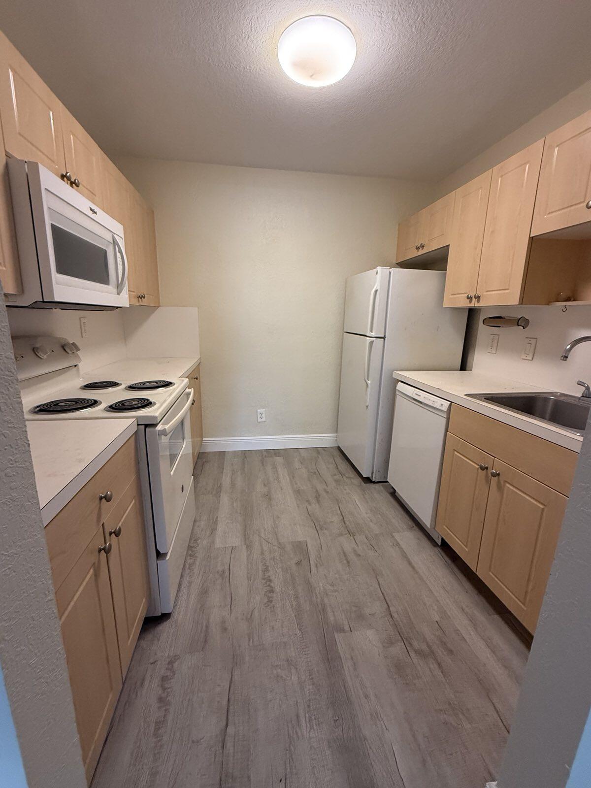 COCO CAY CONDO - Residential Lease