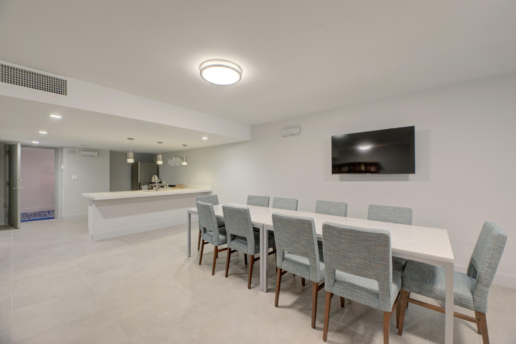 EAST POINT TOWERS CONDO - Residential Lease
