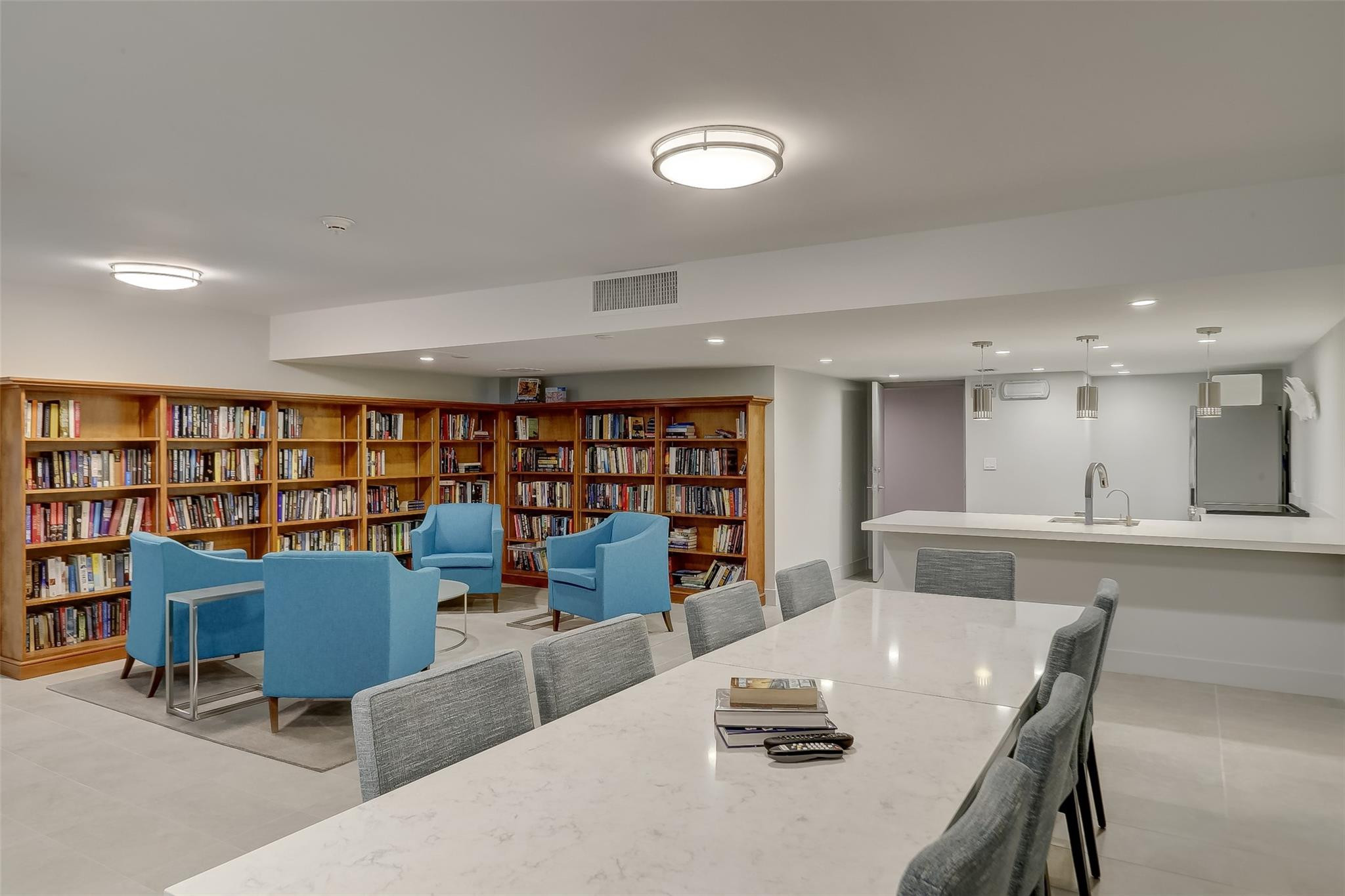 EAST POINT TOWERS CONDO - Residential Lease
