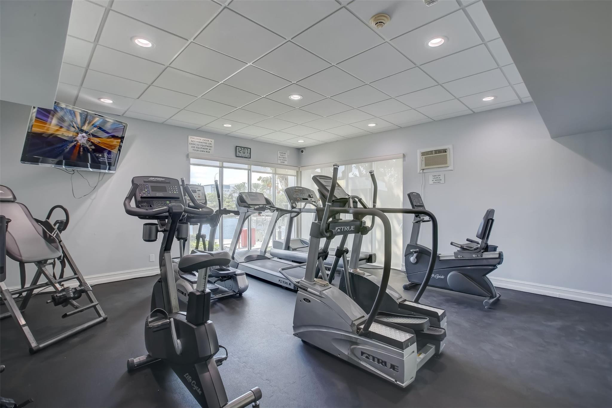 EAST POINT TOWERS CONDO - Residential Lease