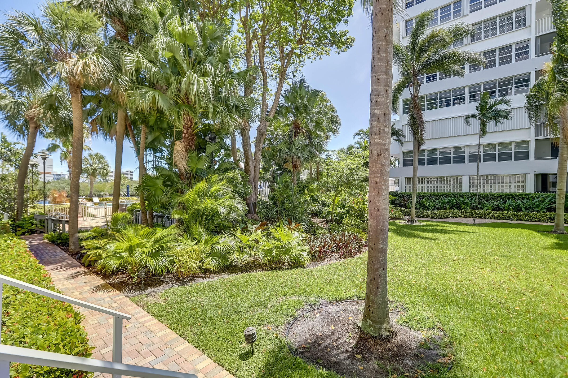 EAST POINT TOWERS CONDO - Residential Lease