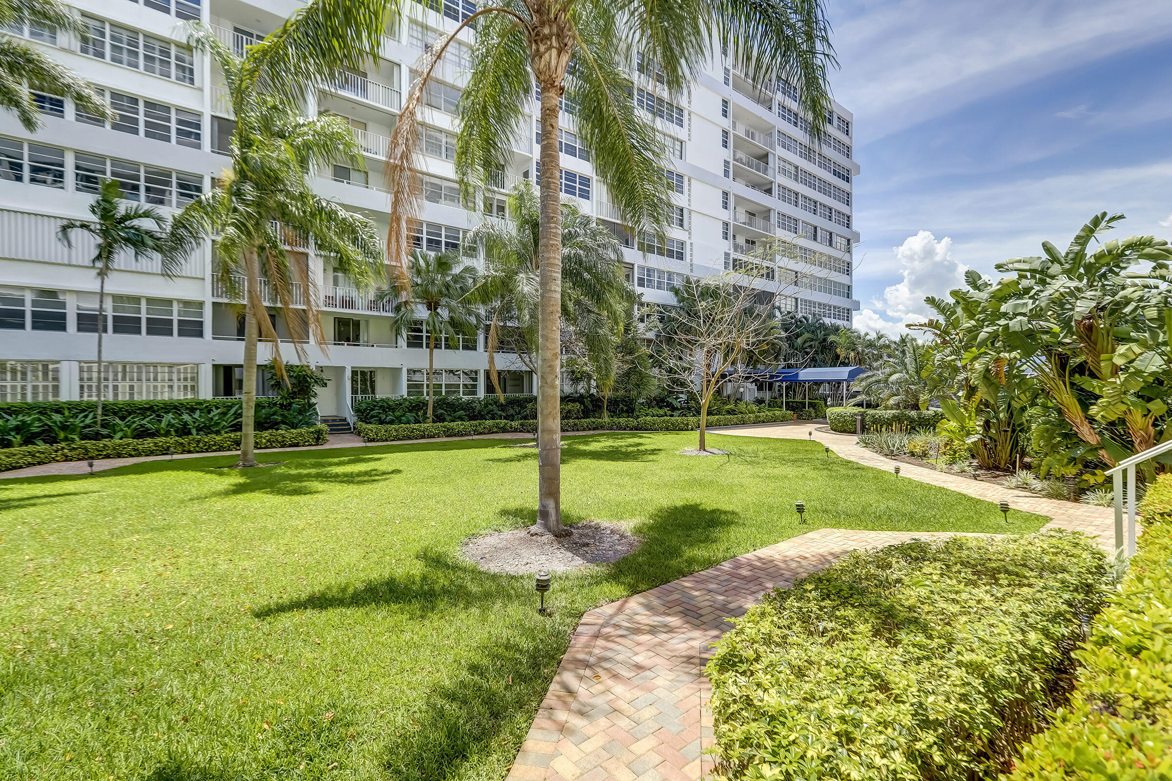 EAST POINT TOWERS CONDO - Residential Lease
