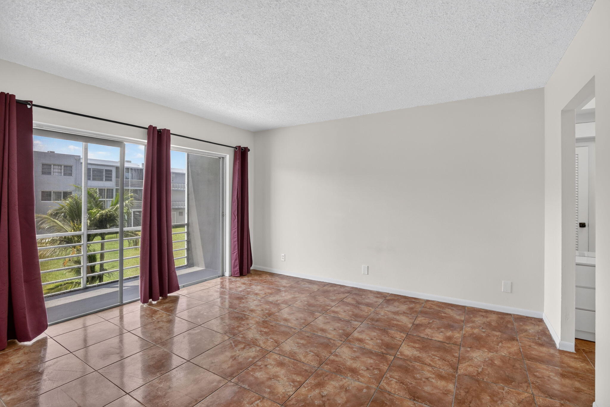 SHERIDAN LAKES CONDO APTS NO 8 - Residential