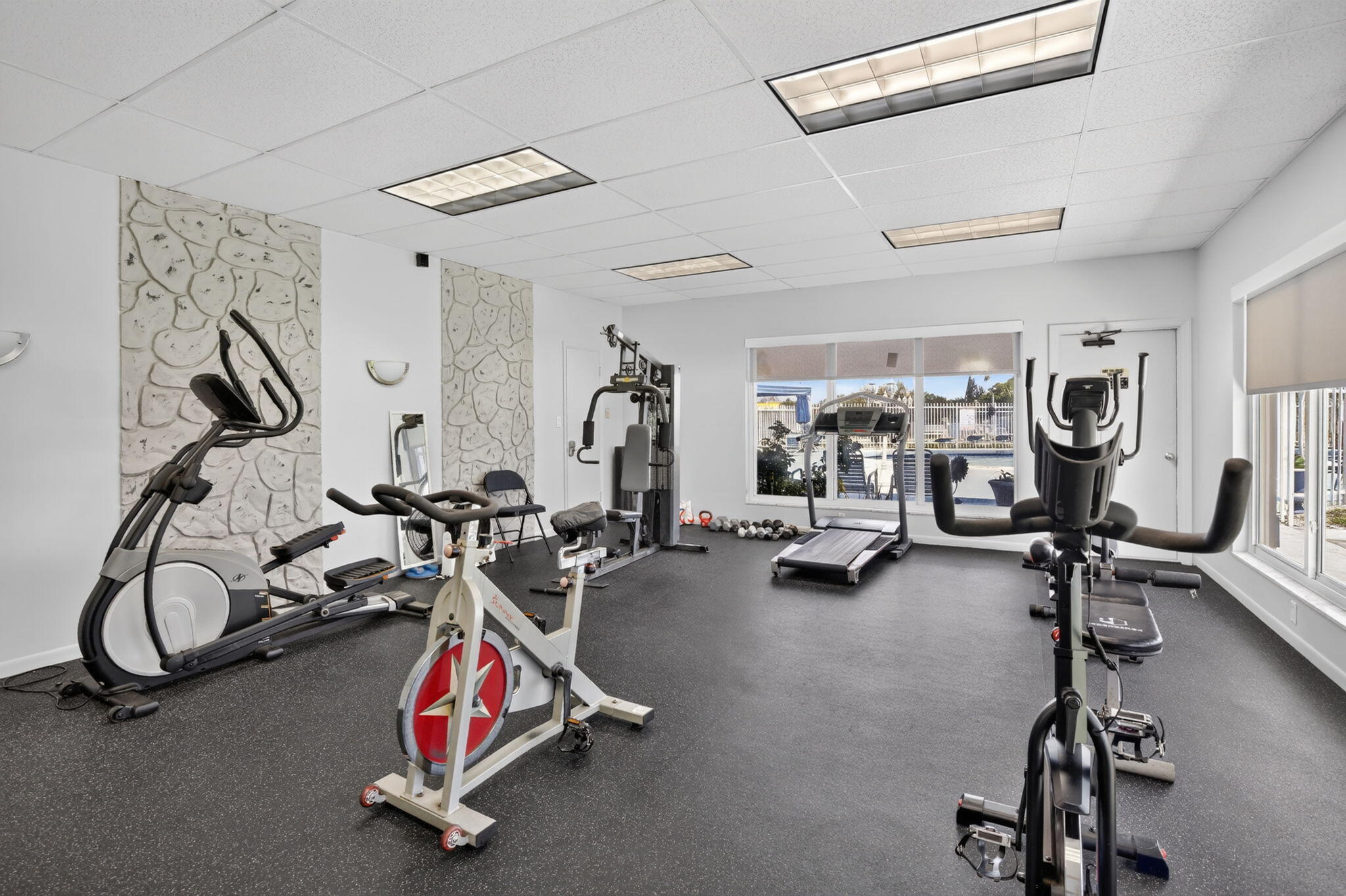 SHERIDAN LAKES CONDO APTS NO 8 - Residential