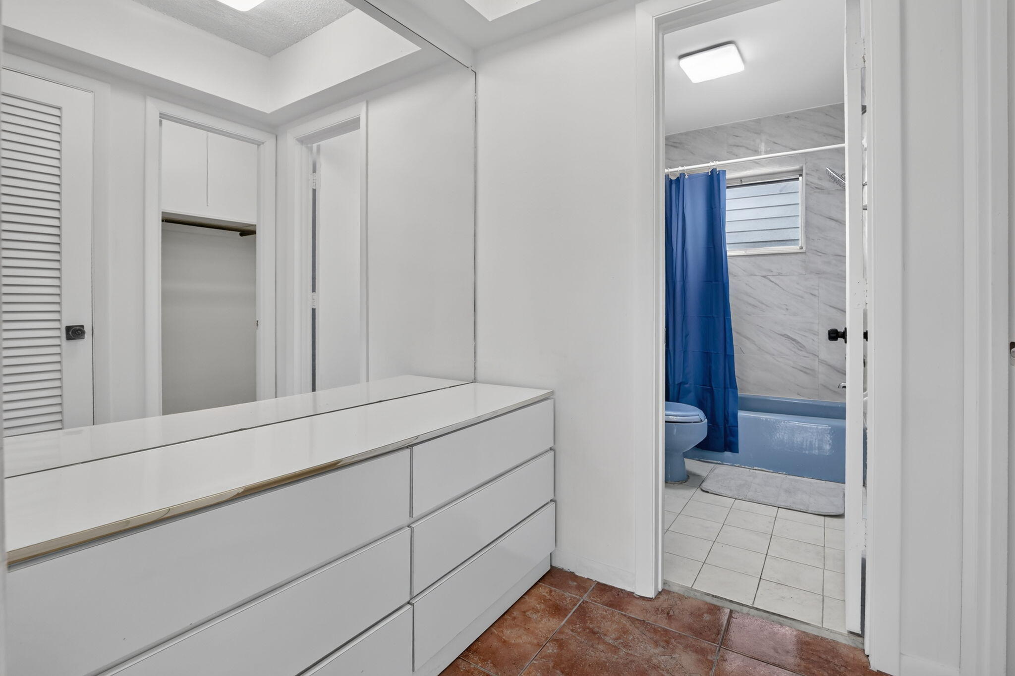 SHERIDAN LAKES CONDO APTS NO 8 - Residential