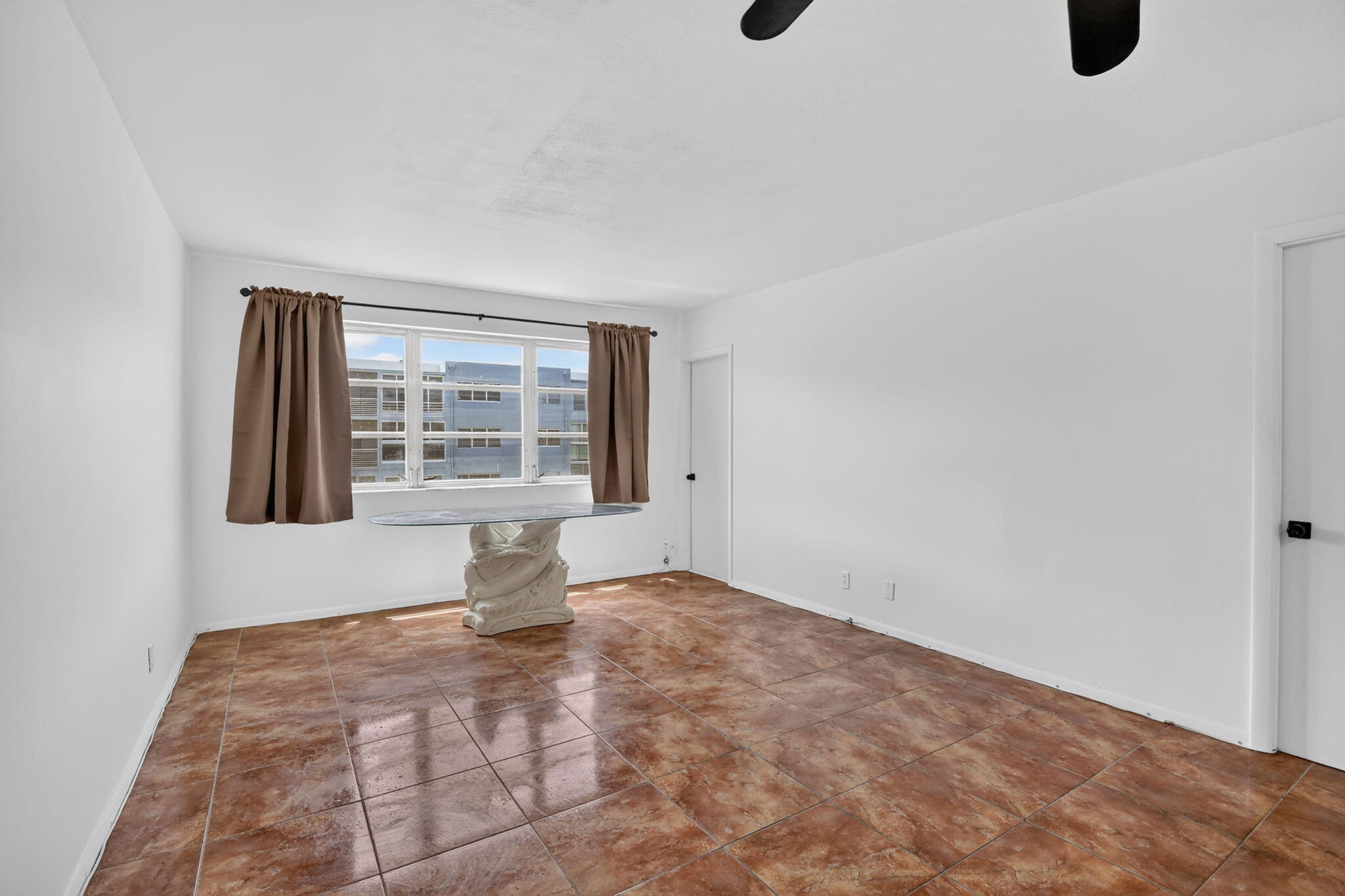 SHERIDAN LAKES CONDO APTS NO 8 - Residential