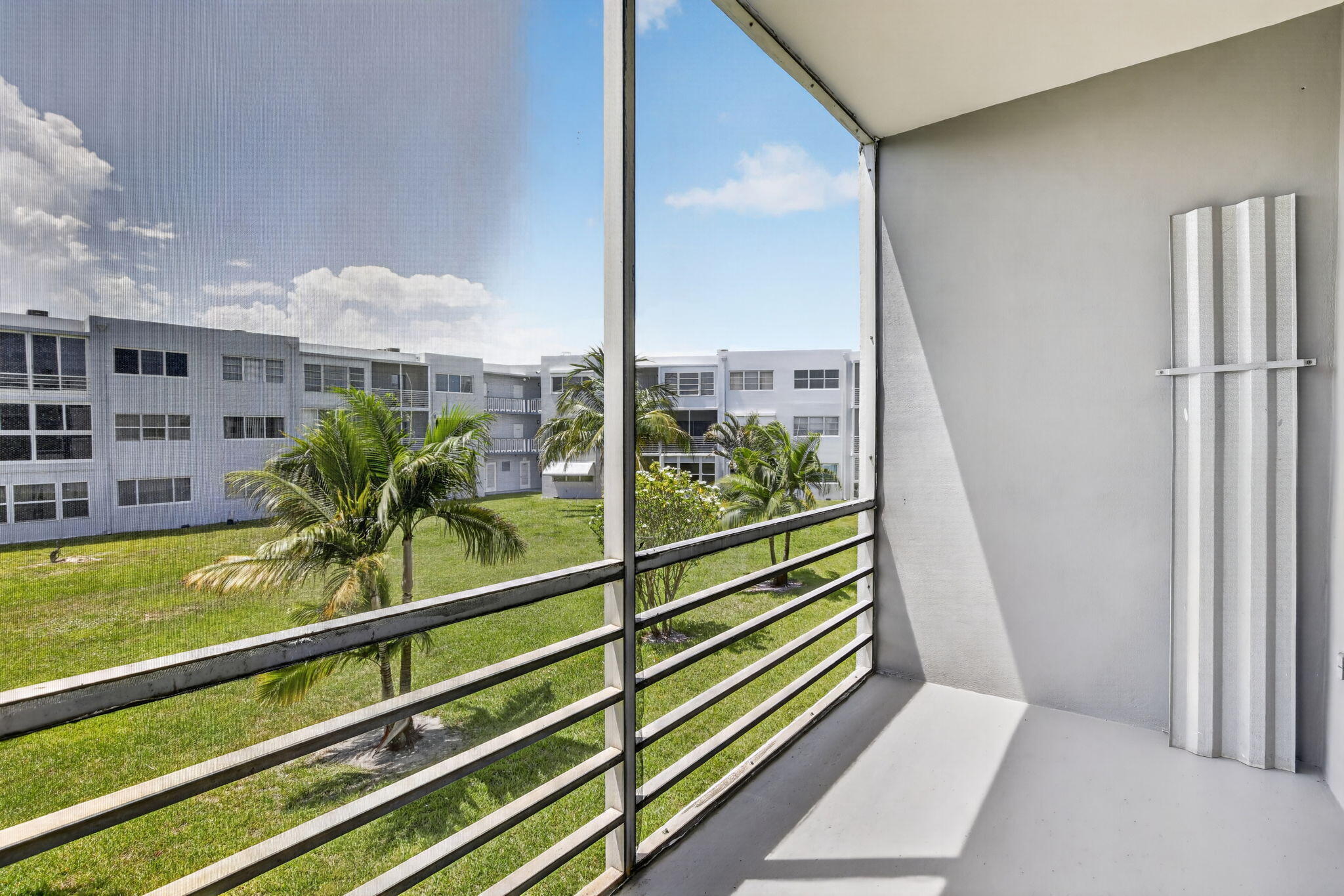 SHERIDAN LAKES CONDO APTS NO 8 - Residential