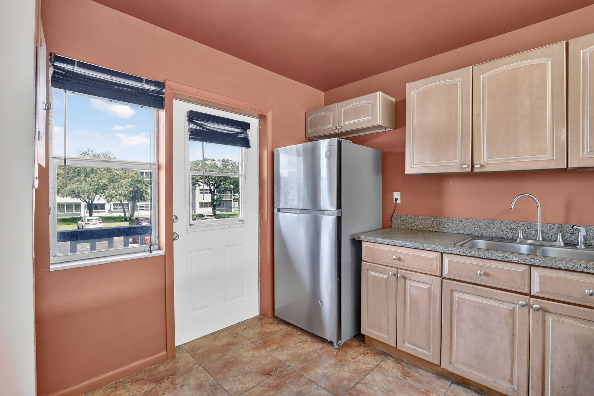 SHERIDAN LAKES CONDO APTS NO 8 - Residential