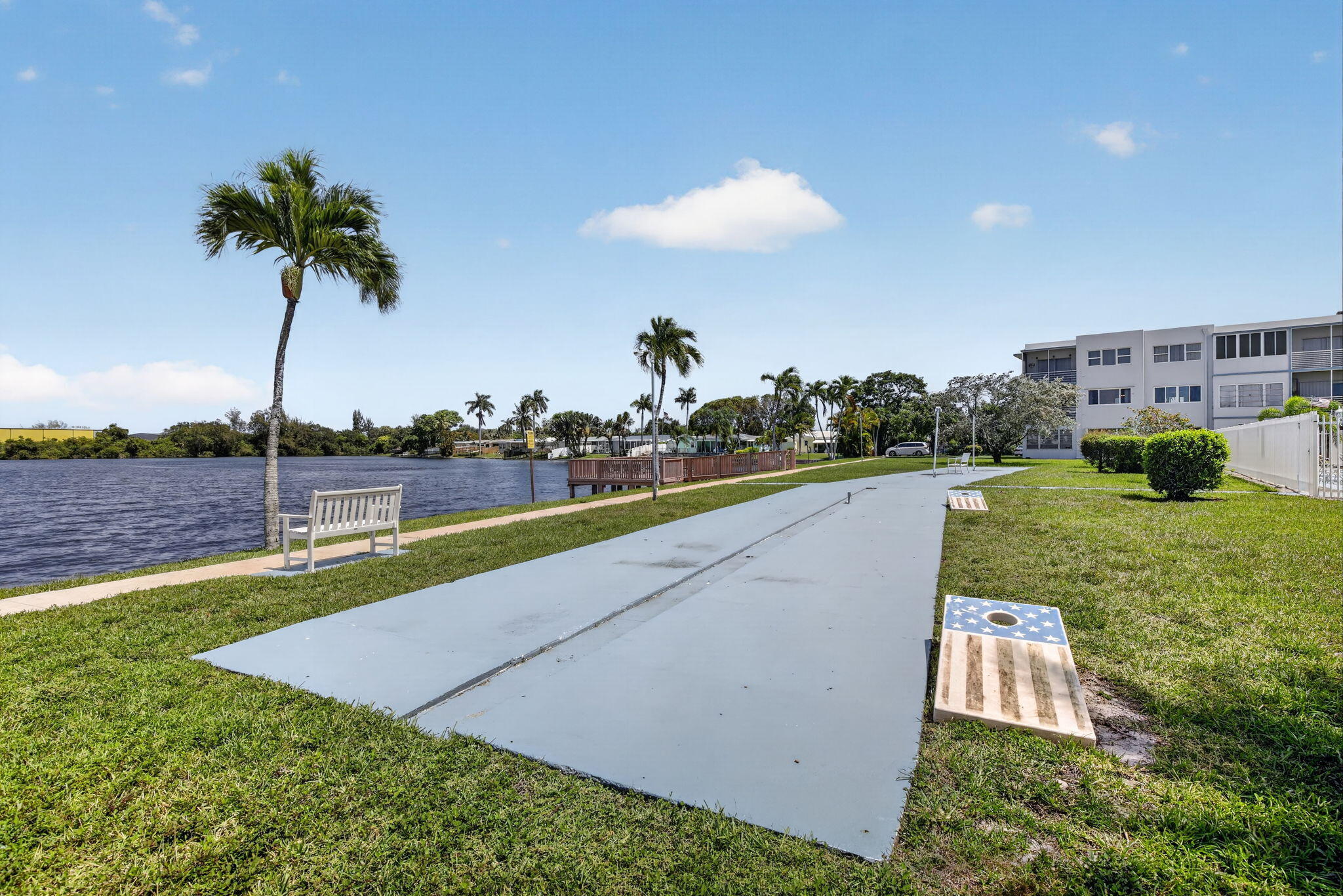 SHERIDAN LAKES CONDO APTS NO 8 - Residential