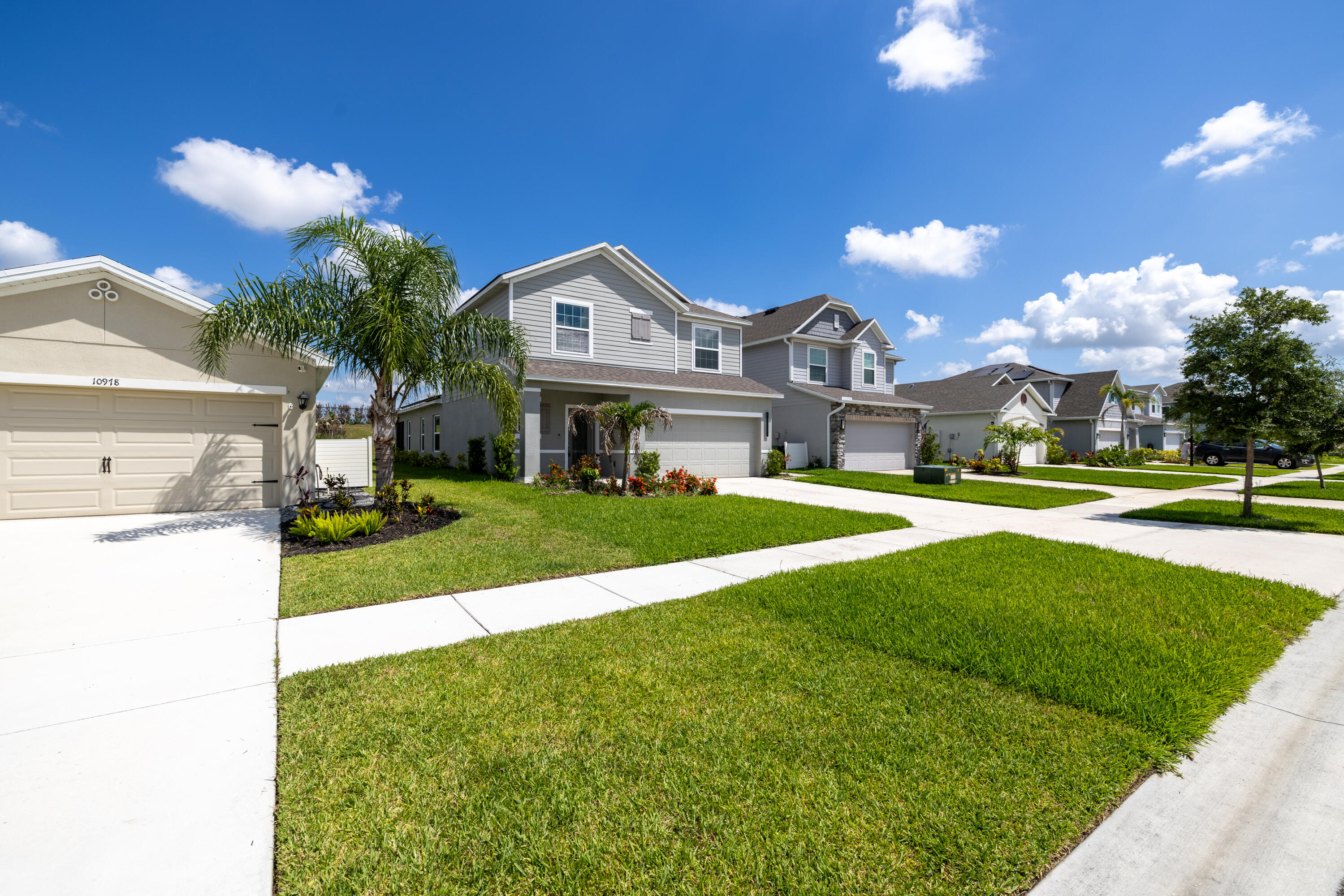 VERANO SOUTH / CROSSTOWN COMMONS - Residential