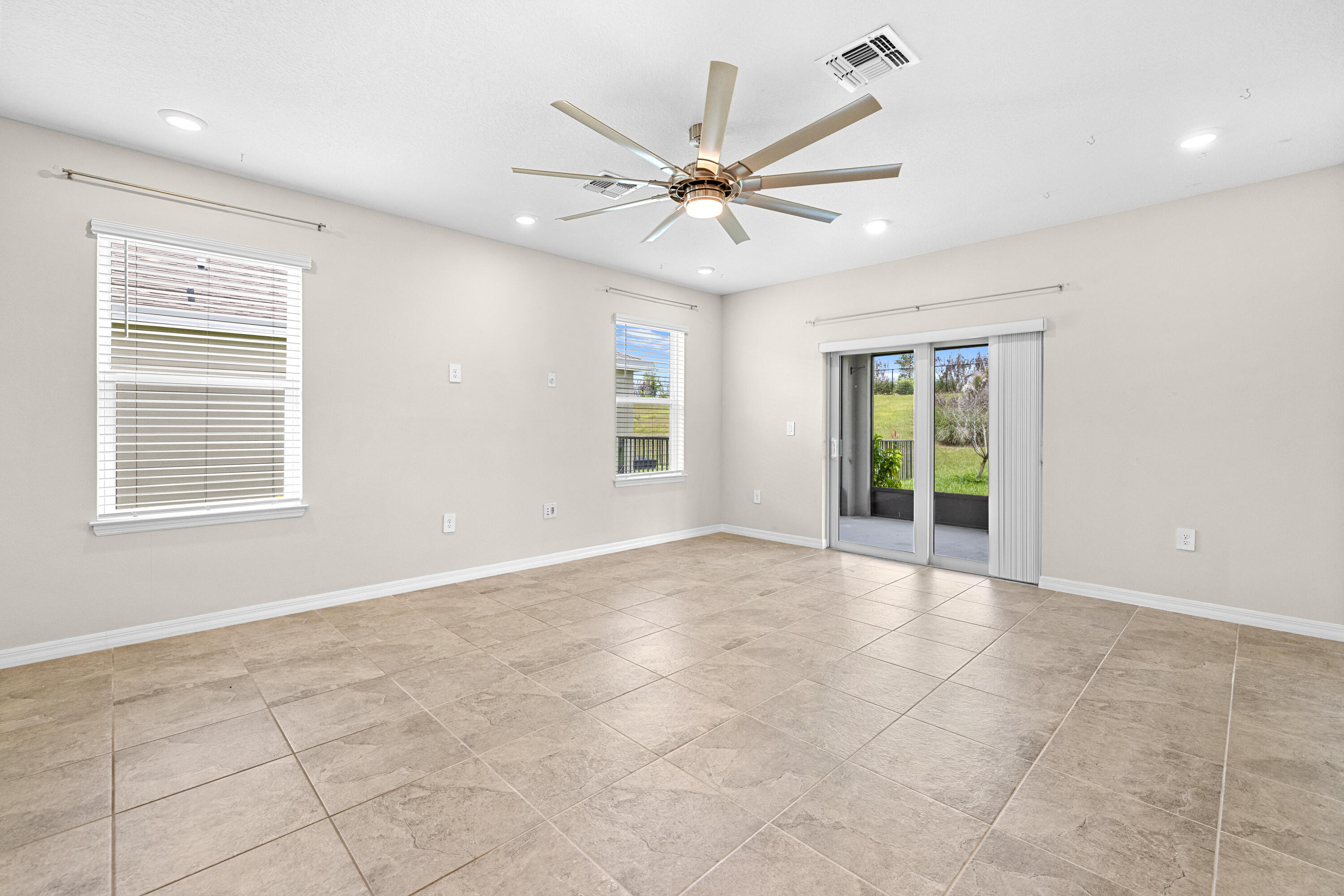 VERANO SOUTH / CROSSTOWN COMMONS - Residential