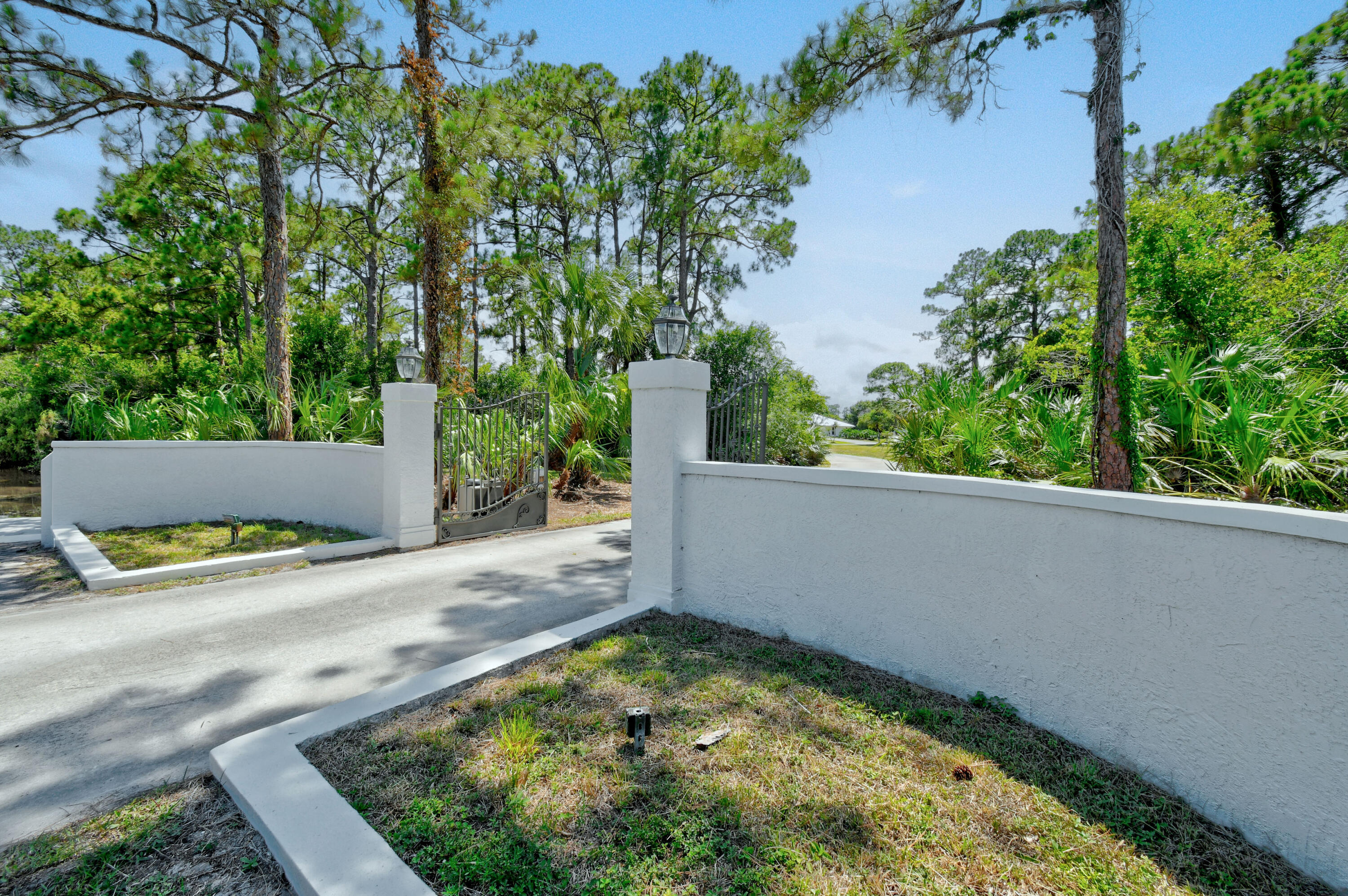 METES AND BOUNDS - Residential