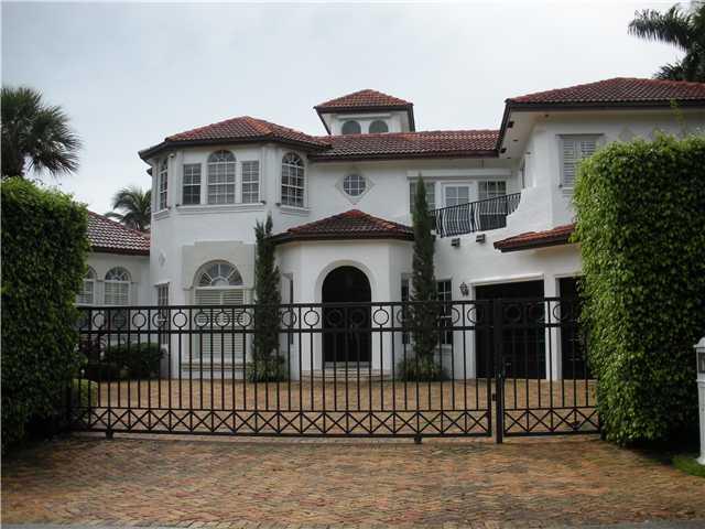 OVER SIZED LOT 20,174 SQ FEET, WITH 154 FEET OF WATER FRONTAGE, THIS HOME HAS LOTS OF SIDE YARD FOR CHILDREN TO PLAY. THIS 2 STORY HOME, HAS LOVELY FEATURES, RECREATION ROOM WITH OCTAGON CEILINGS LARGE WALK IN CLOSETS IN THE MASTER, GREAT ROOM, LIBRARY,ME DIA ROOM AND SO MUCH MORE, THIS PROPERTY IS GATED FOR TOTAL SECURITY. LOCATED WITH IN WALKING DISTANCE TO THE BEACH AND RESTAURANTS