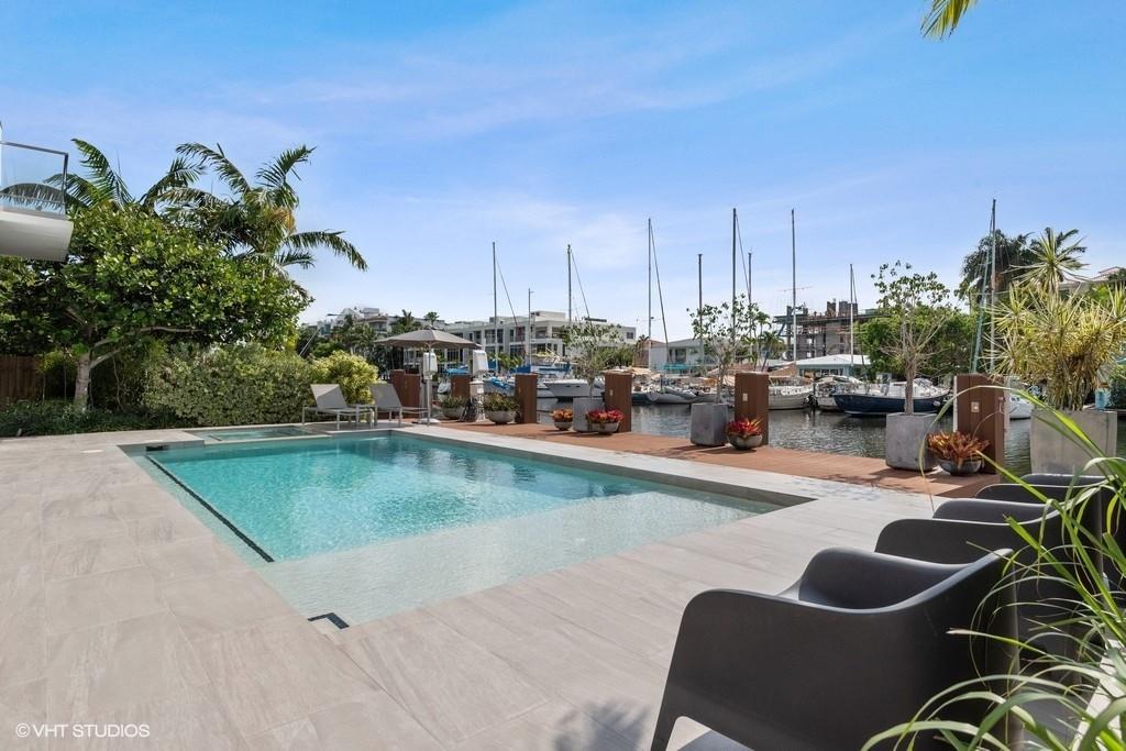 Victoria Isles 15-67 B - Residential