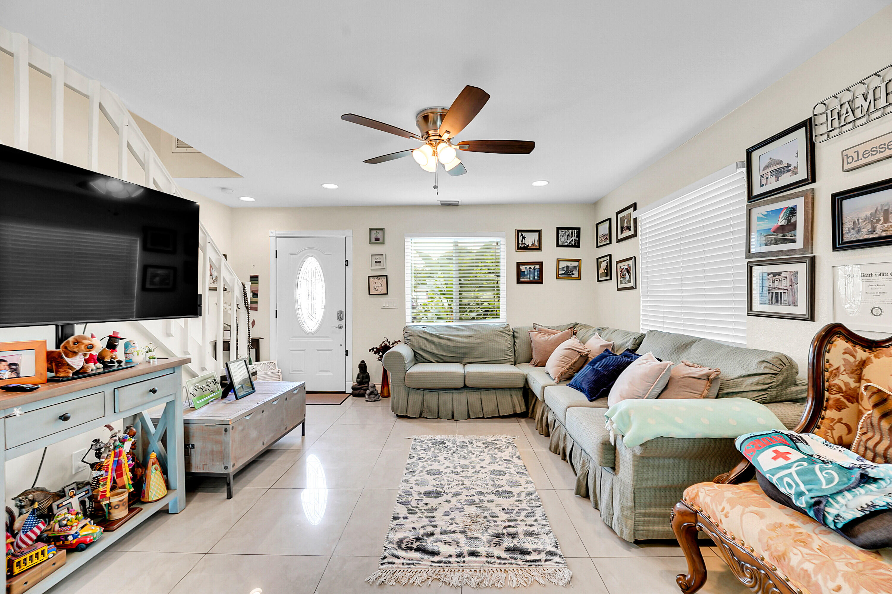 SAN LUCIE PLAZA SUBDIVISION UNIT 1 - Residential Income
