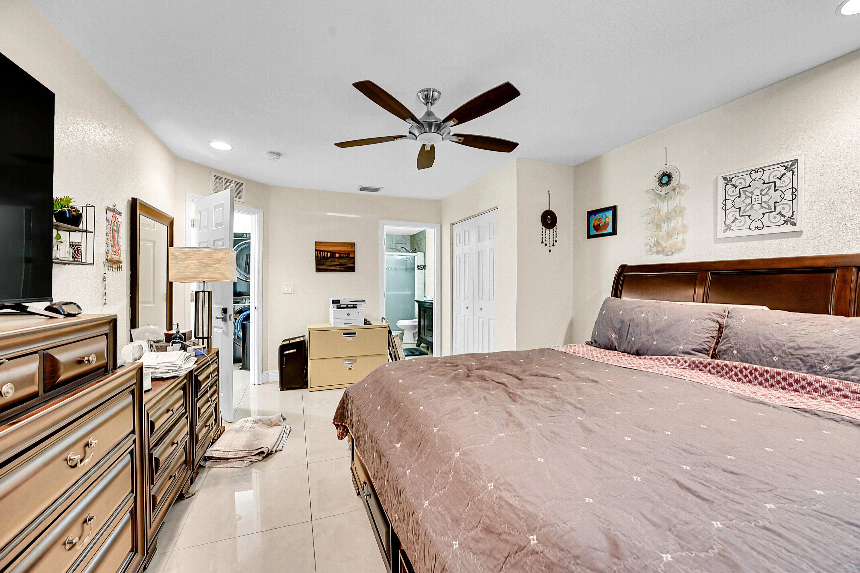 SAN LUCIE PLAZA SUBDIVISION UNIT 1 - Residential Income