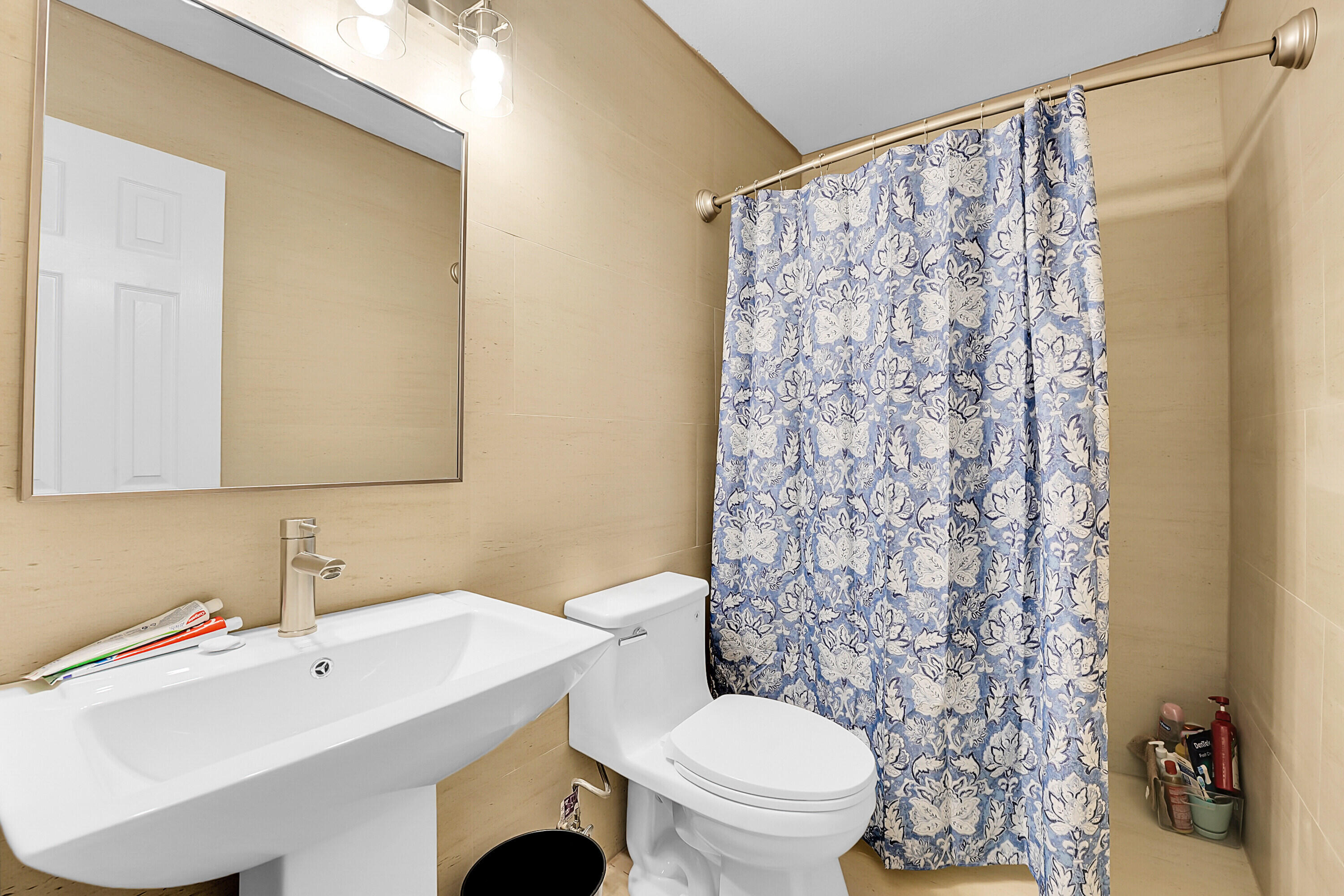 SAN LUCIE PLAZA SUBDIVISION UNIT 1 - Residential Income