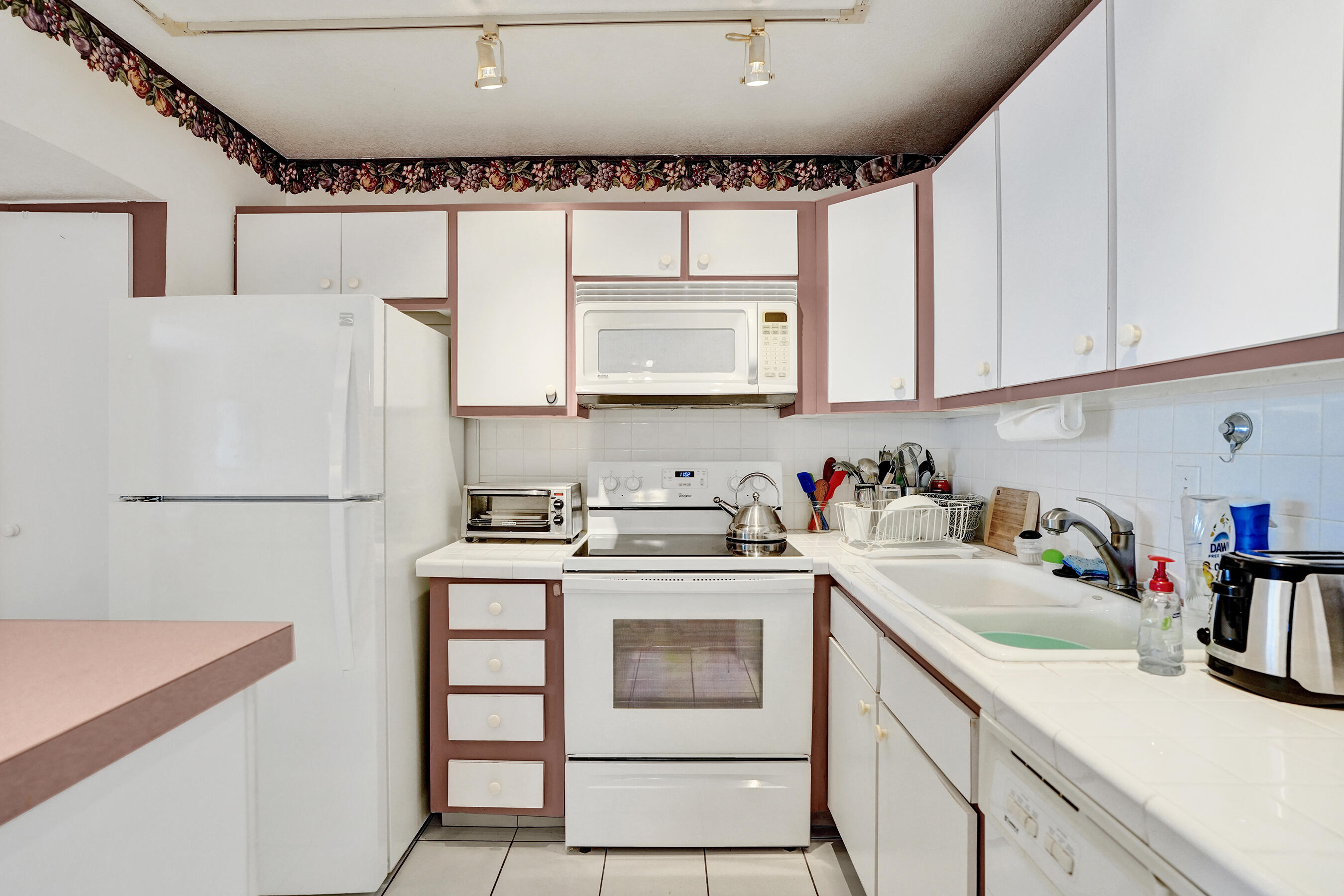 CYPRESS CLUB CONDO - Residential