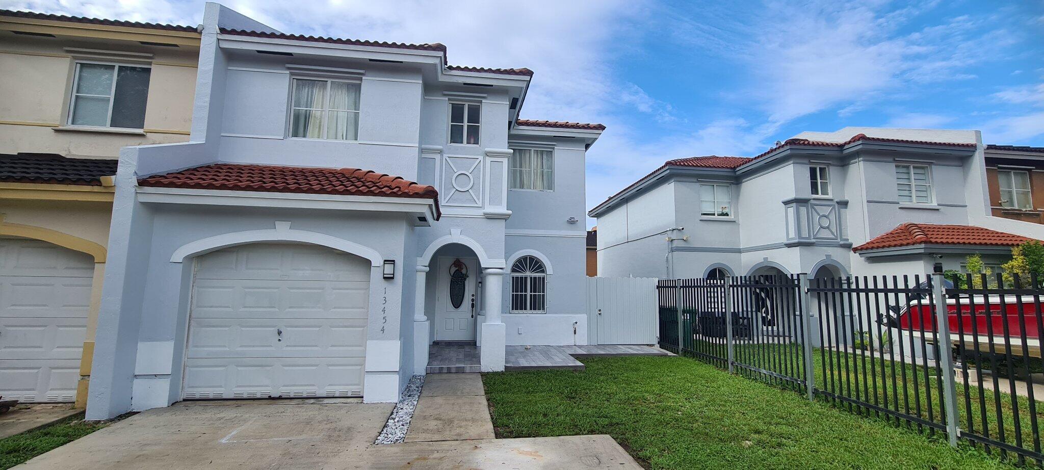 NARANJA GARDENS - Residential Lease