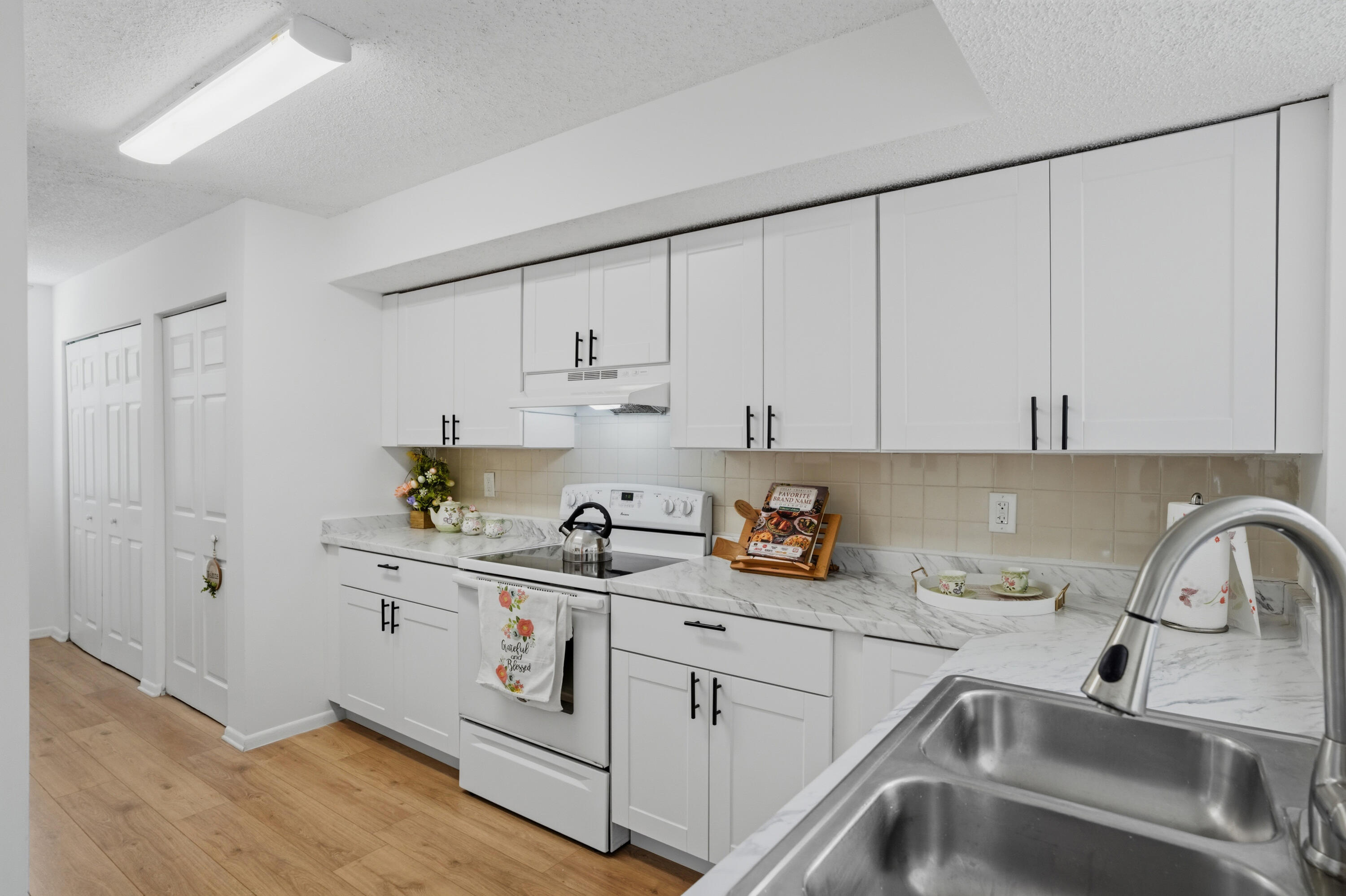 CORAL SPRINGS ESTATE TOWNHOMES - Residential