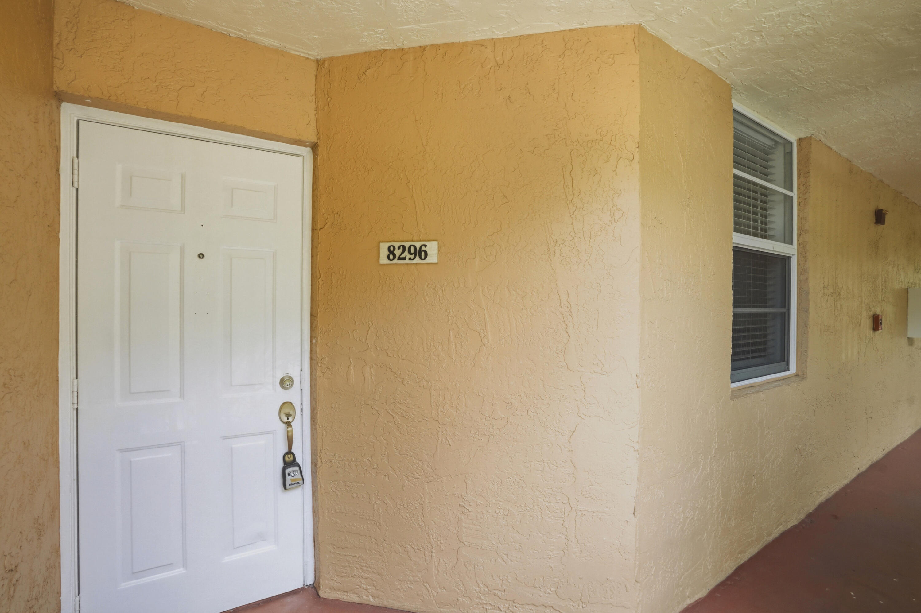 CORAL SPRINGS ESTATE TOWNHOMES - Residential