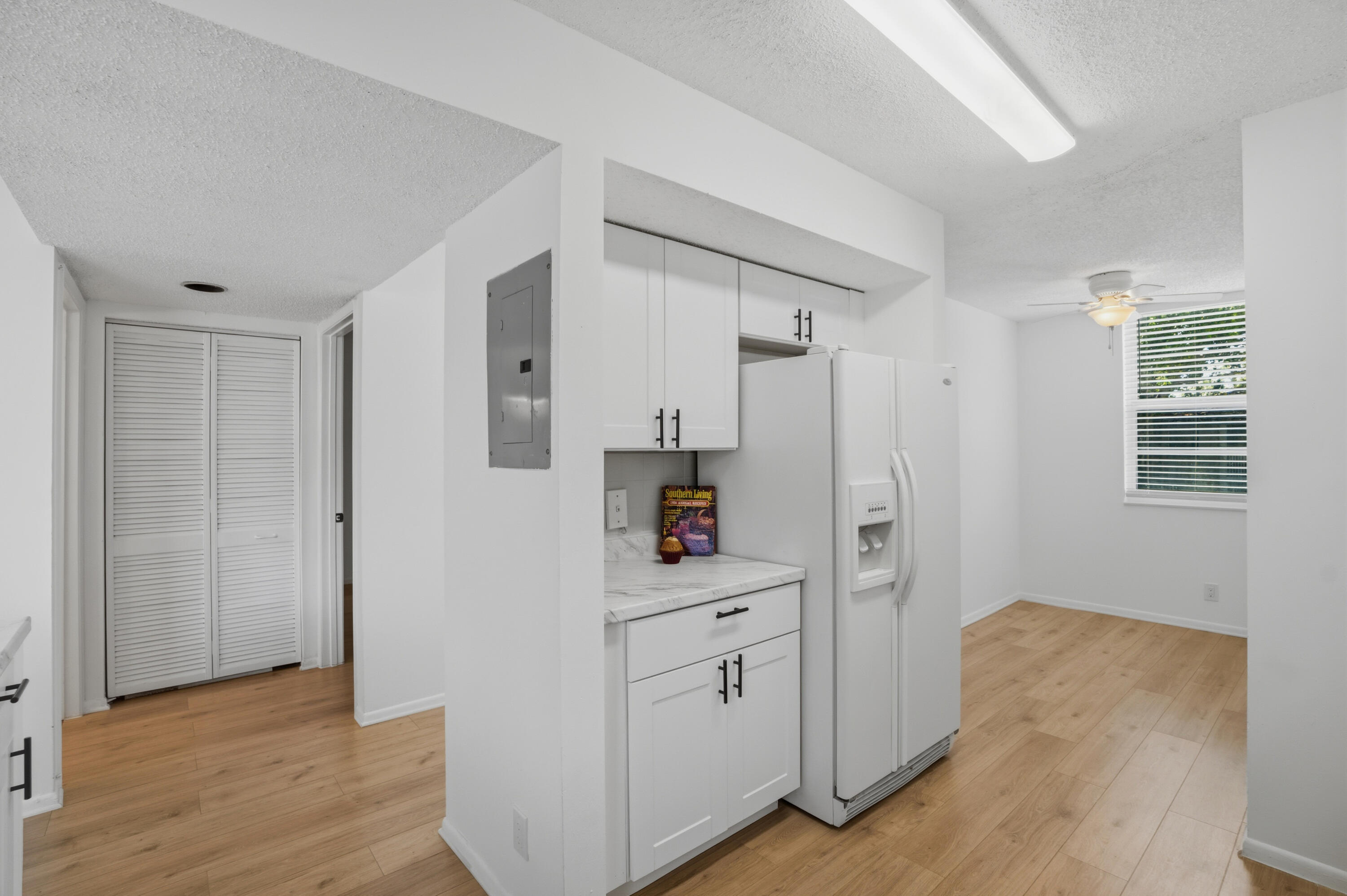 CORAL SPRINGS ESTATE TOWNHOMES - Residential