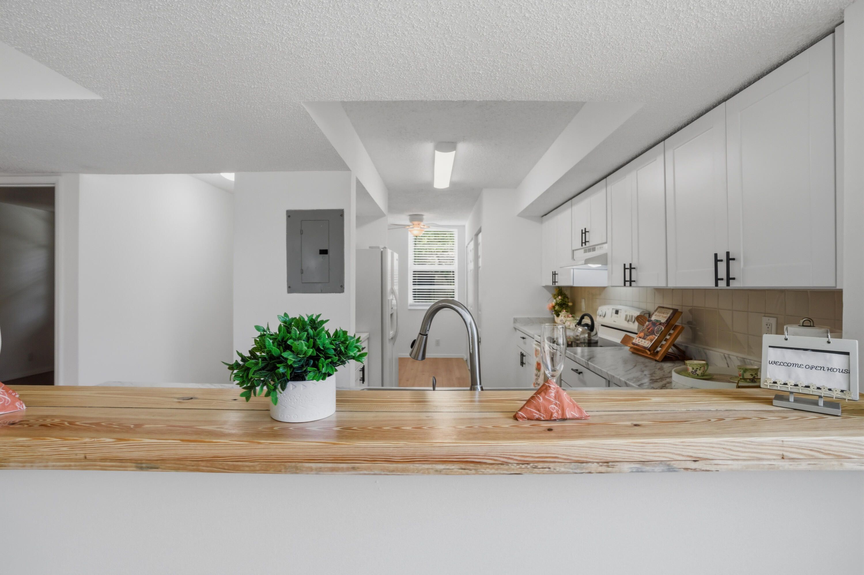 CORAL SPRINGS ESTATE TOWNHOMES - Residential