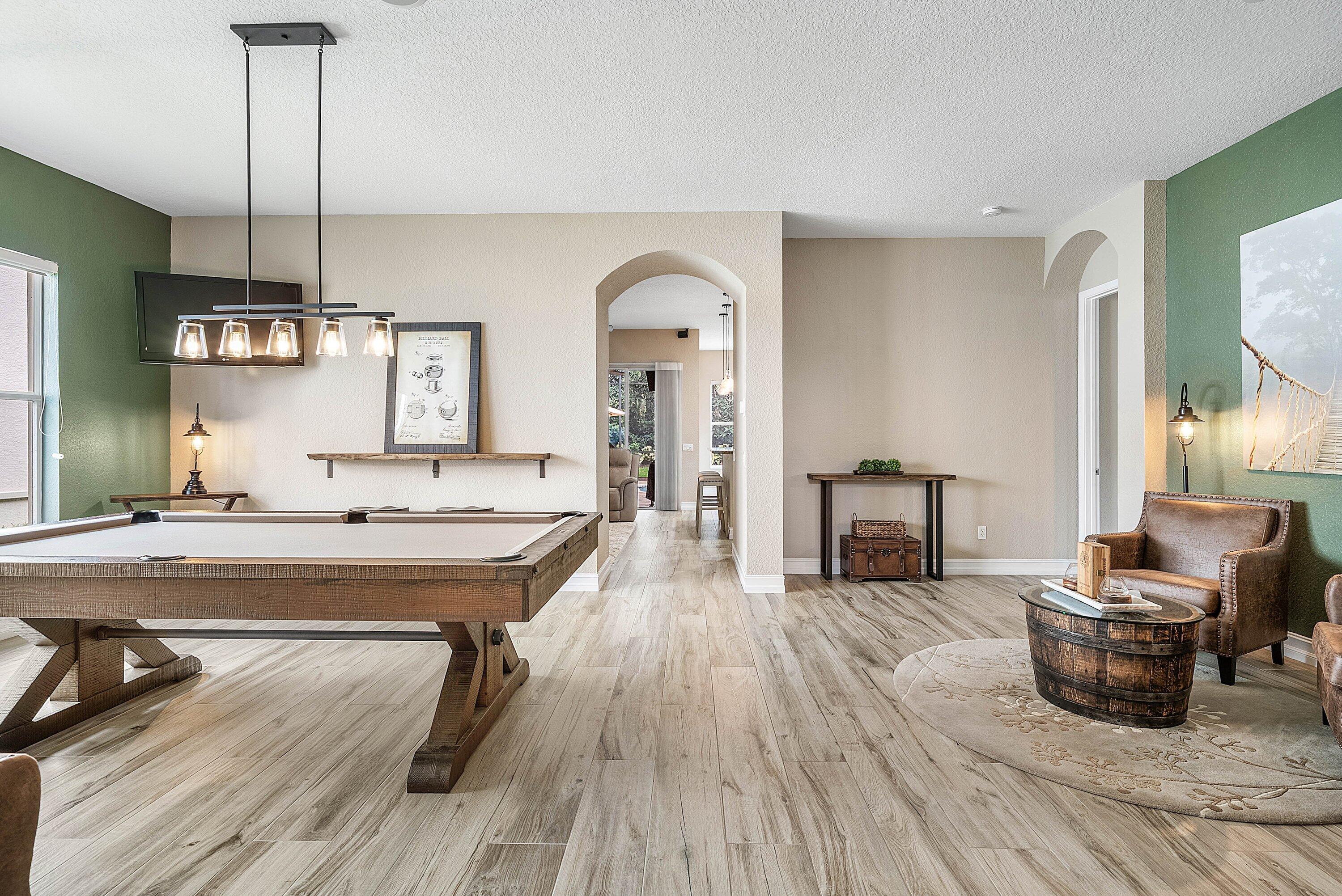 CANYON LAKES - Residential