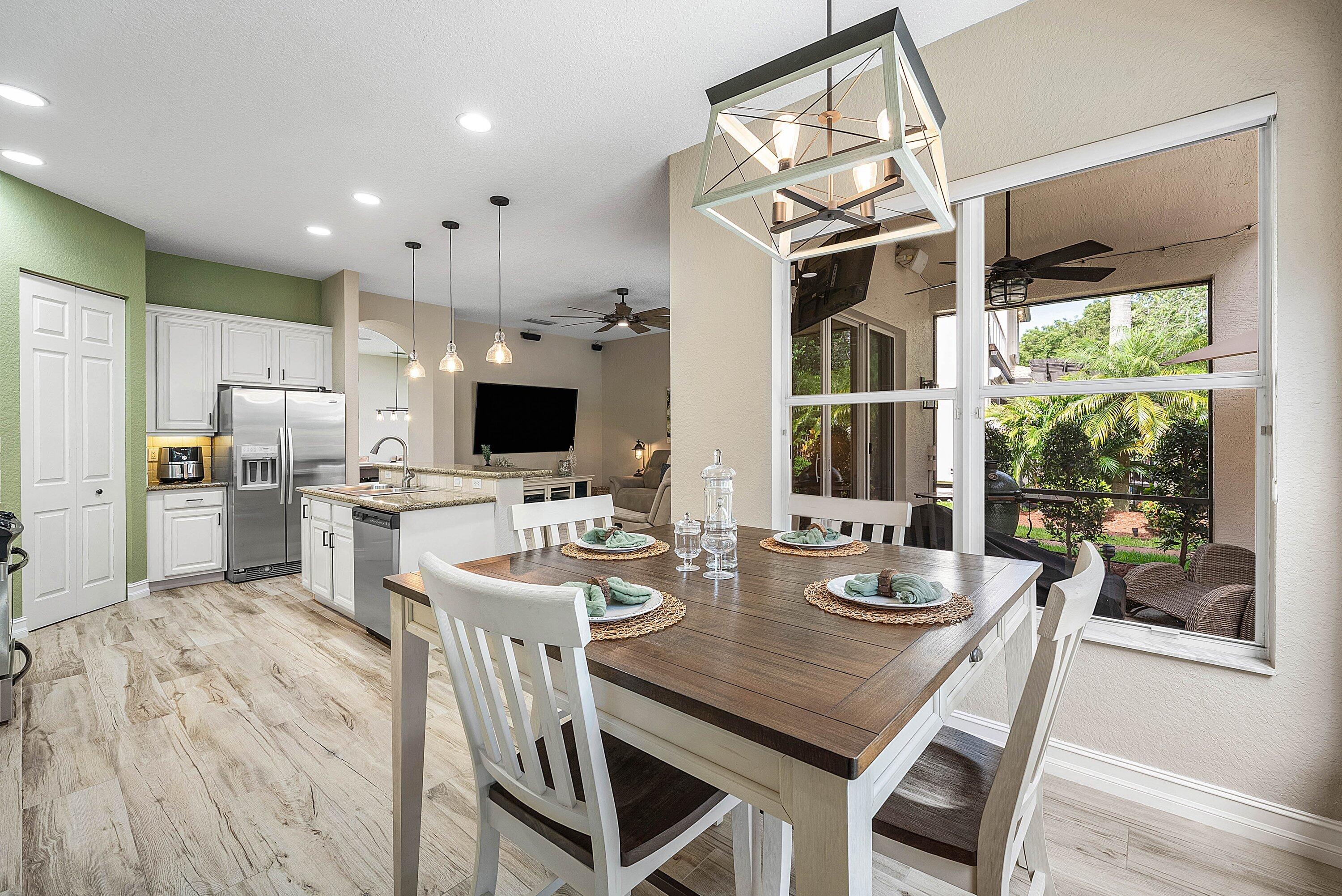 CANYON LAKES - Residential