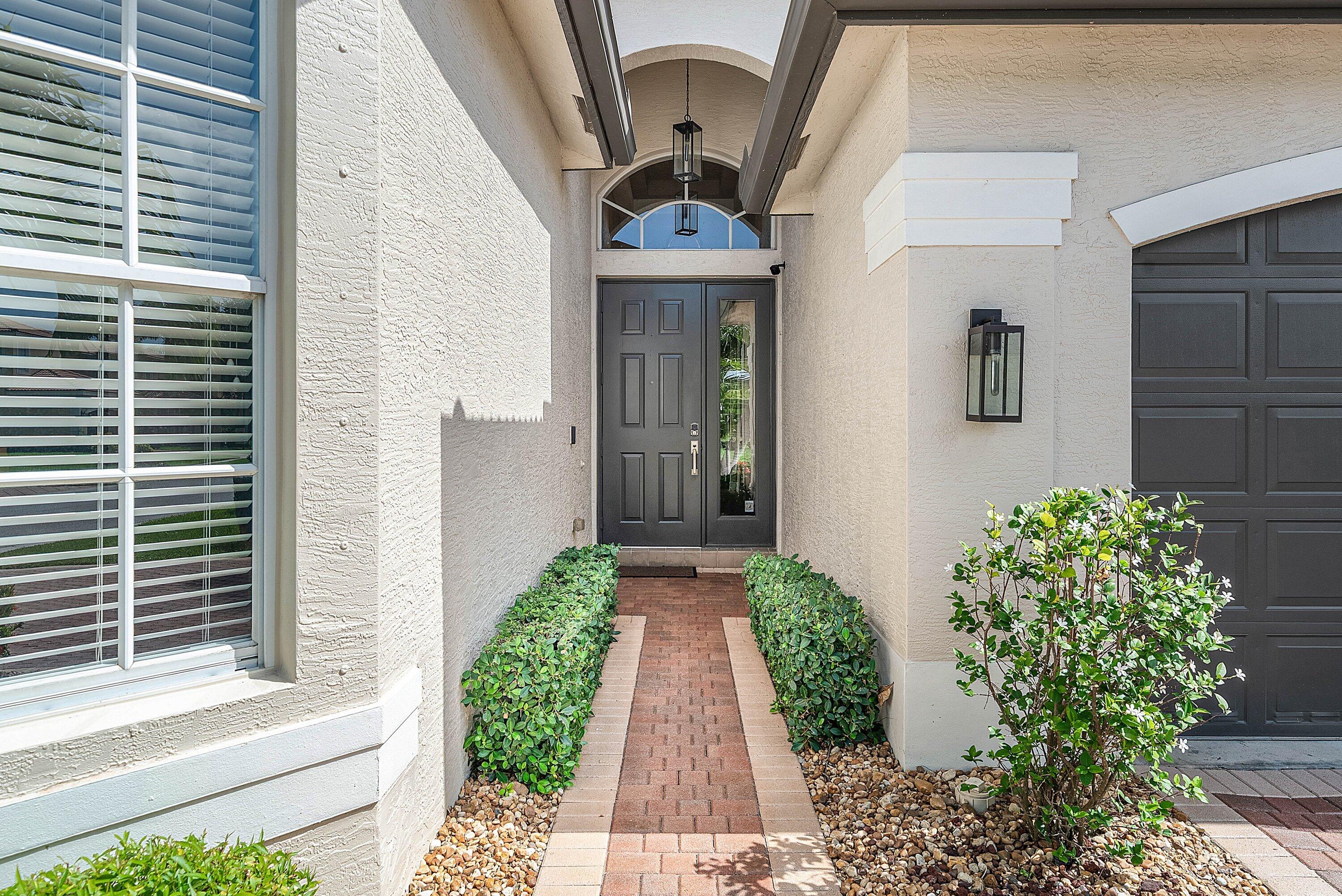 CANYON LAKES - Residential