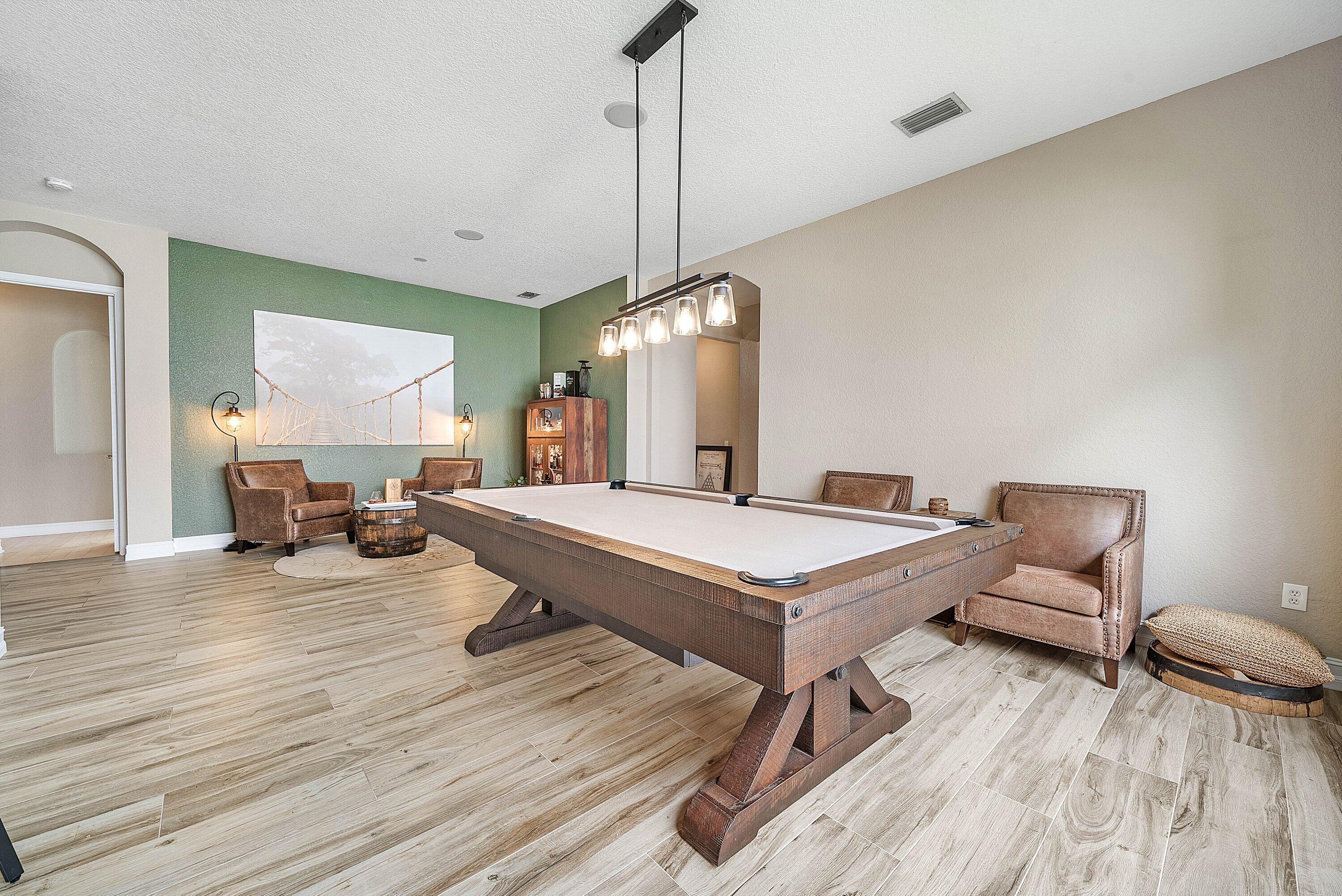 CANYON LAKES - Residential