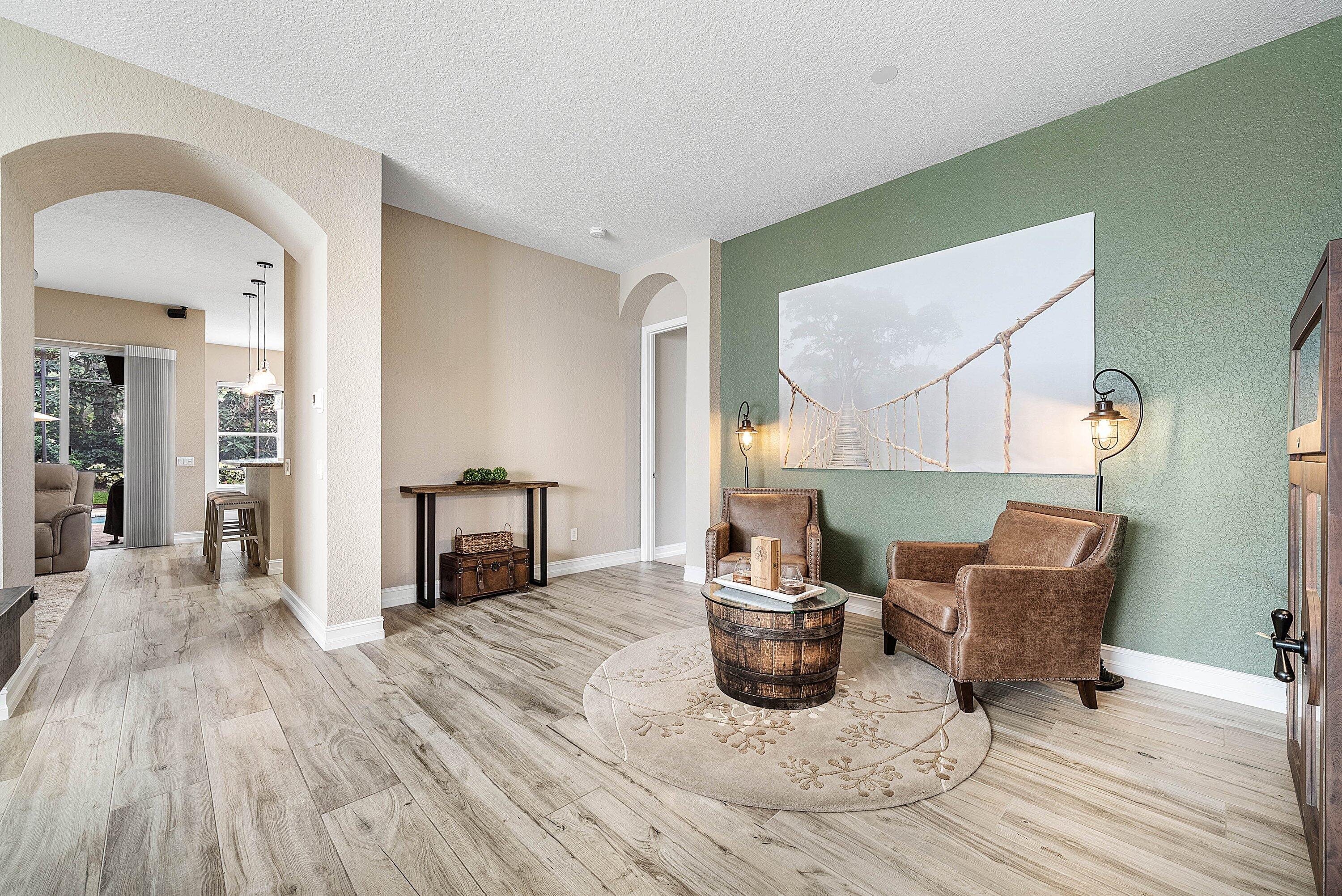 CANYON LAKES - Residential