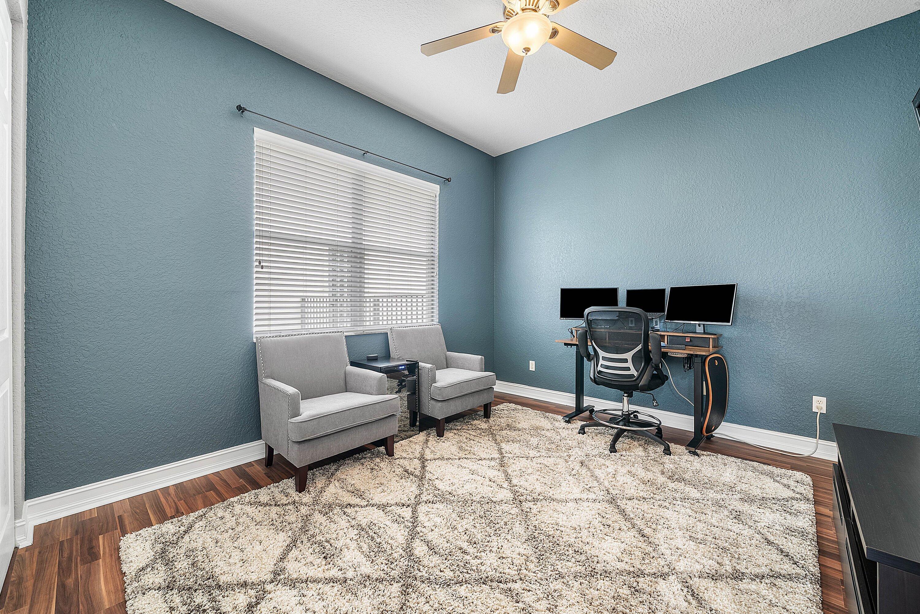 CANYON LAKES - Residential