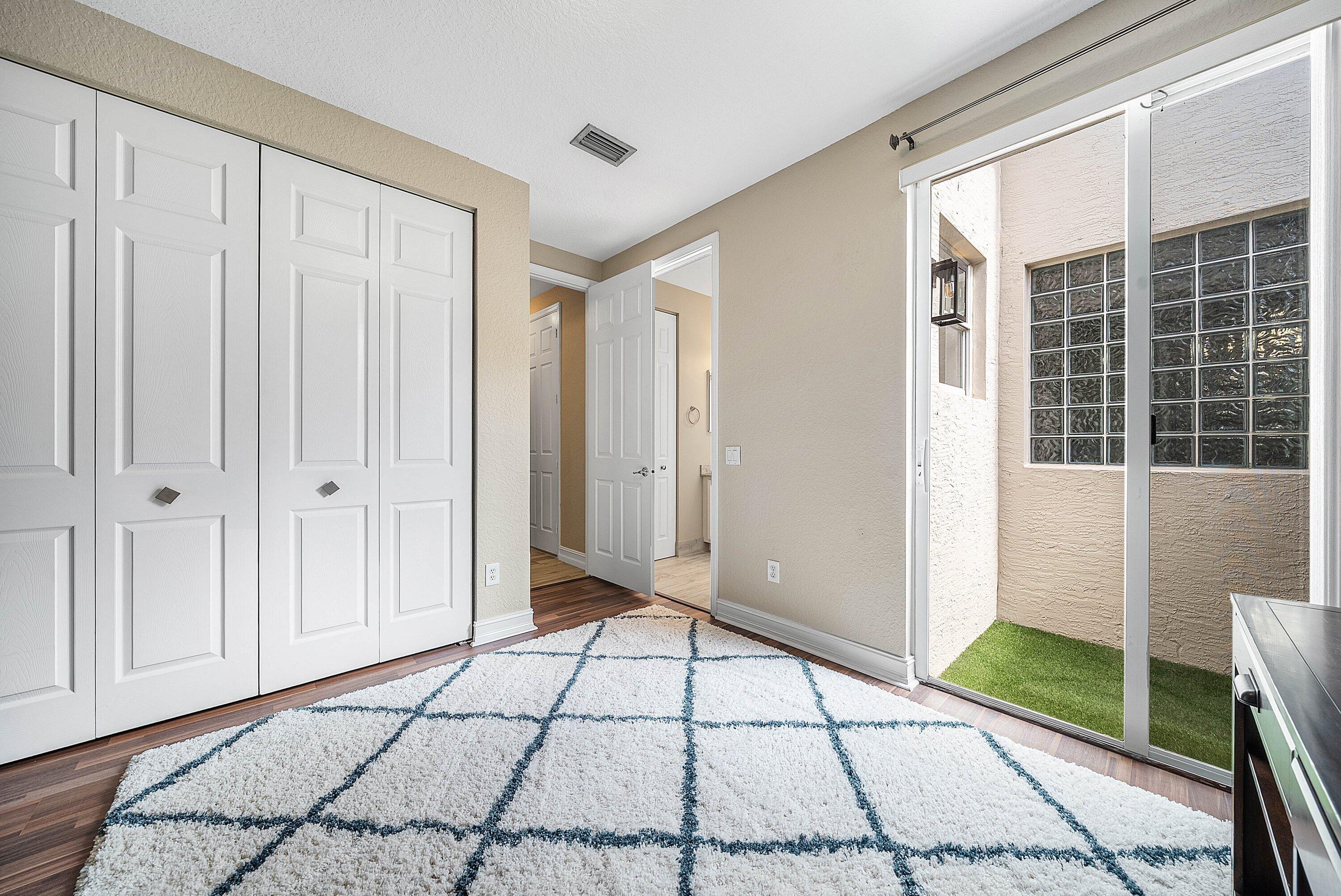 CANYON LAKES - Residential